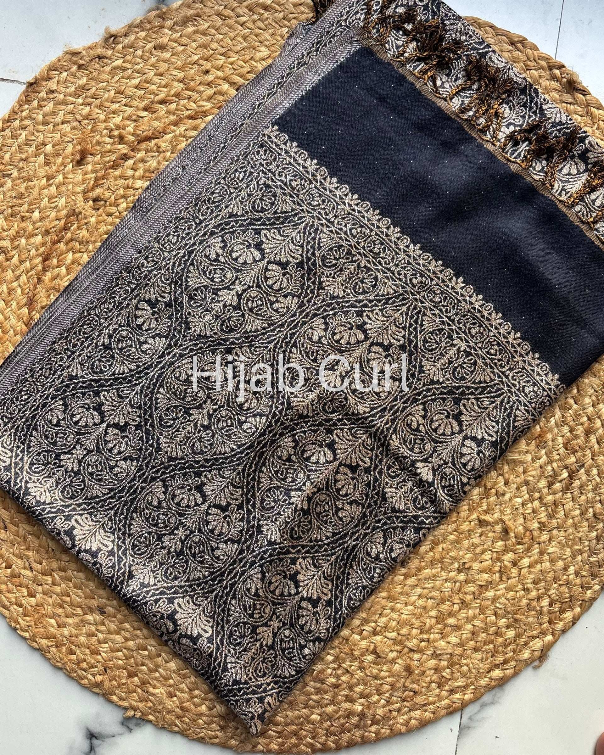 Luxury pashmina shawl