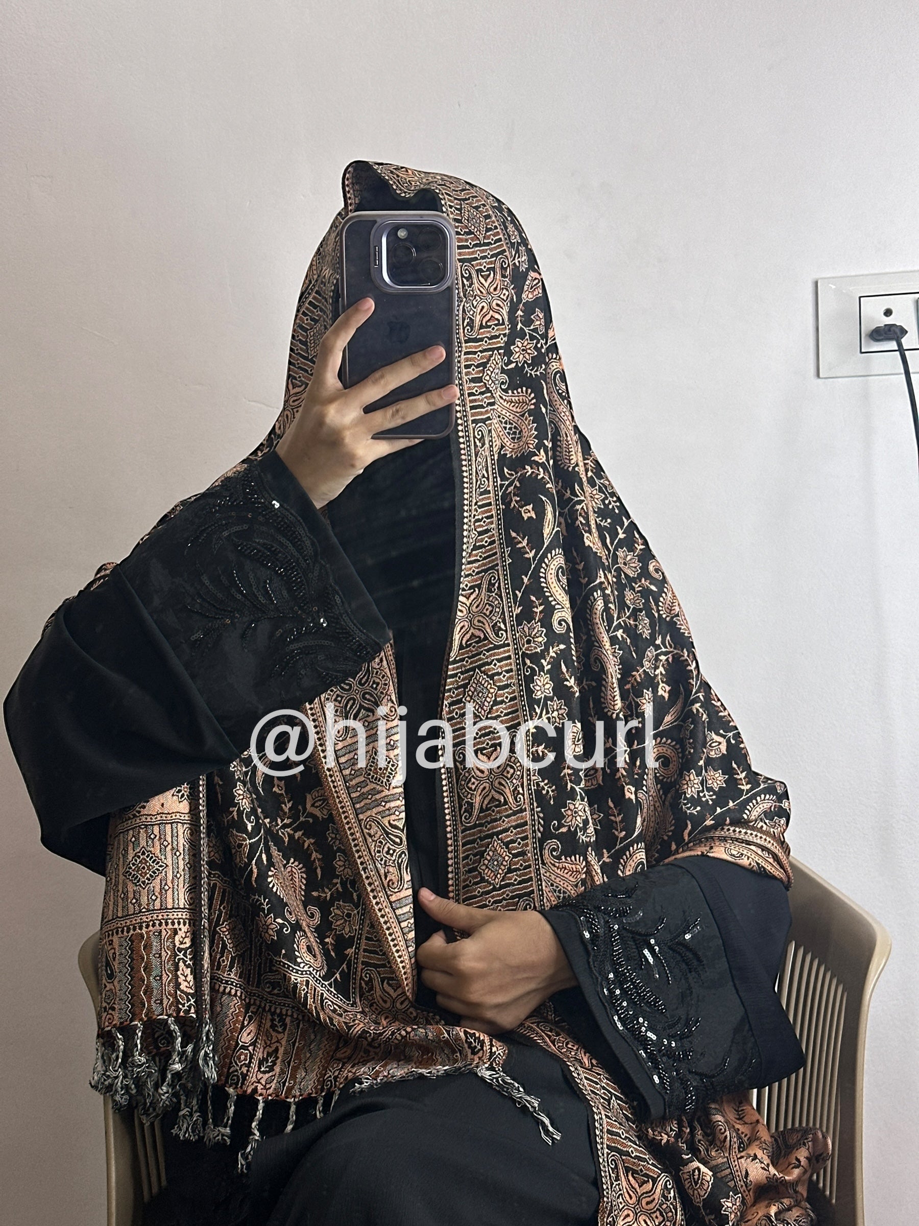 Luxury pashmina shawl