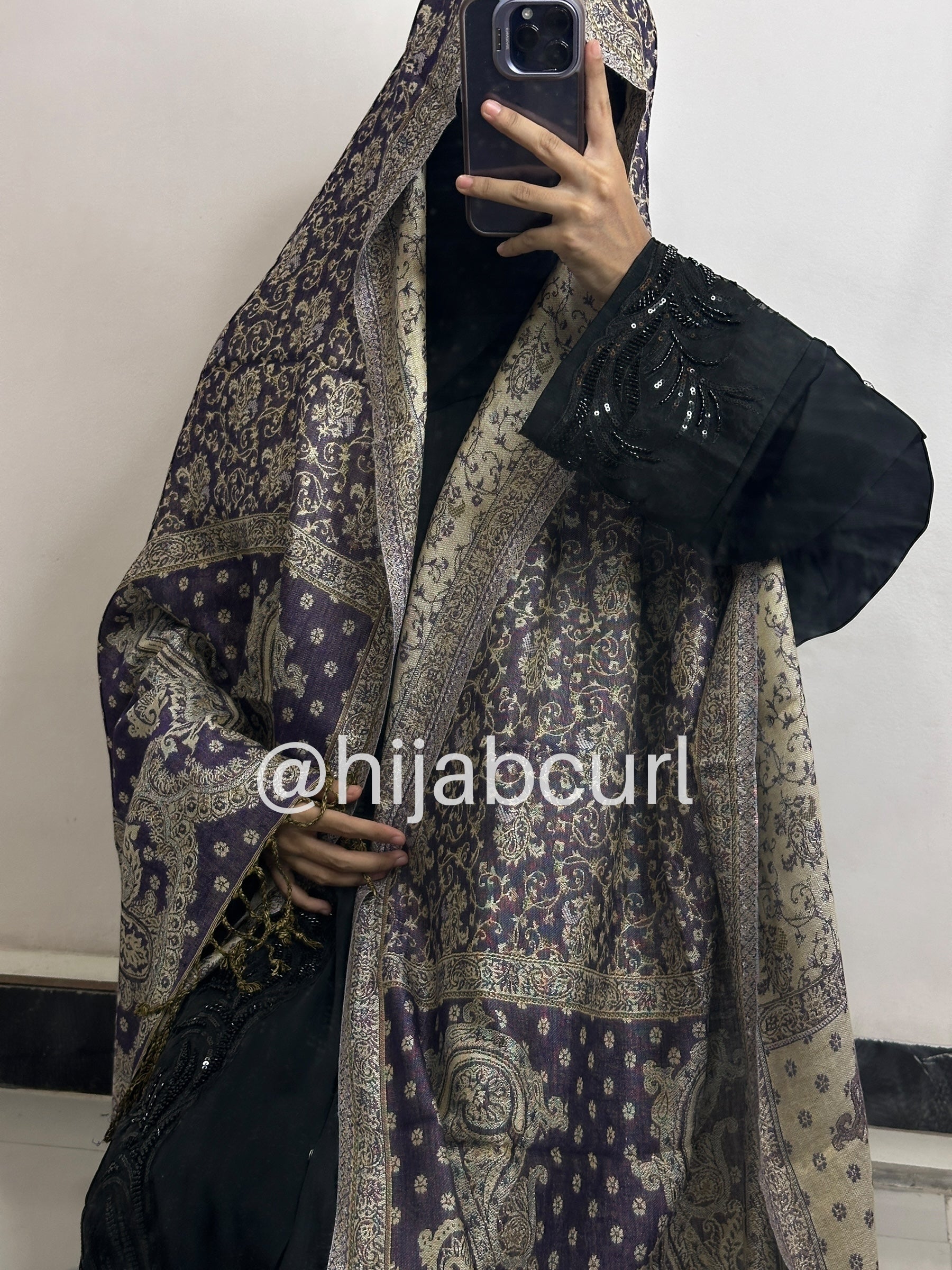 Luxury pashmina shawl