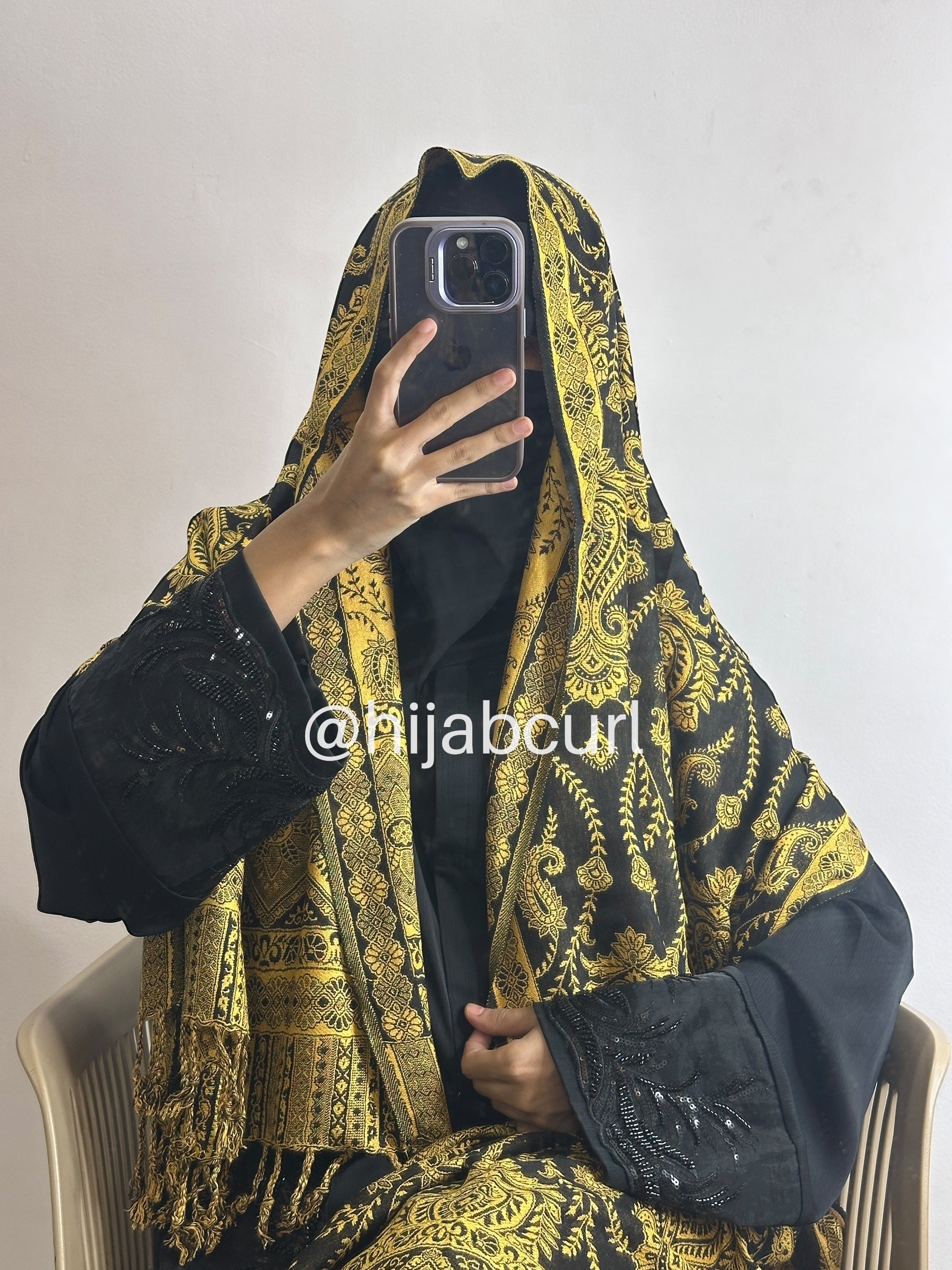 Luxury pashmina shawl