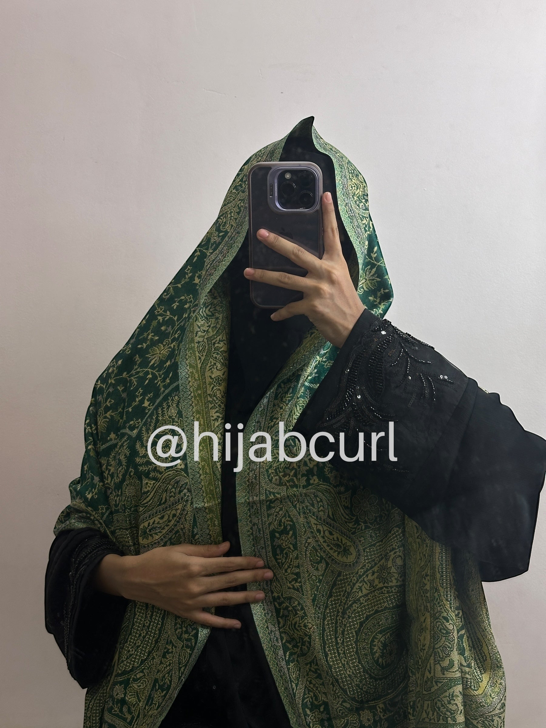 Luxury pashmina shawl