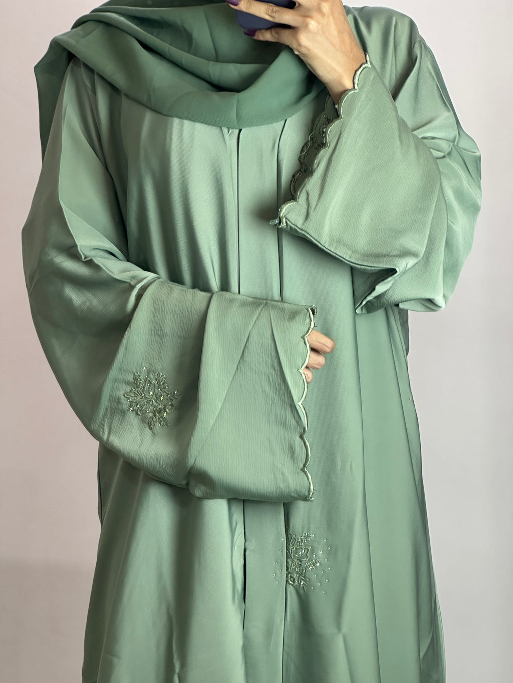 Luxurious Embroidered Abaya - Perfect For Party Wear