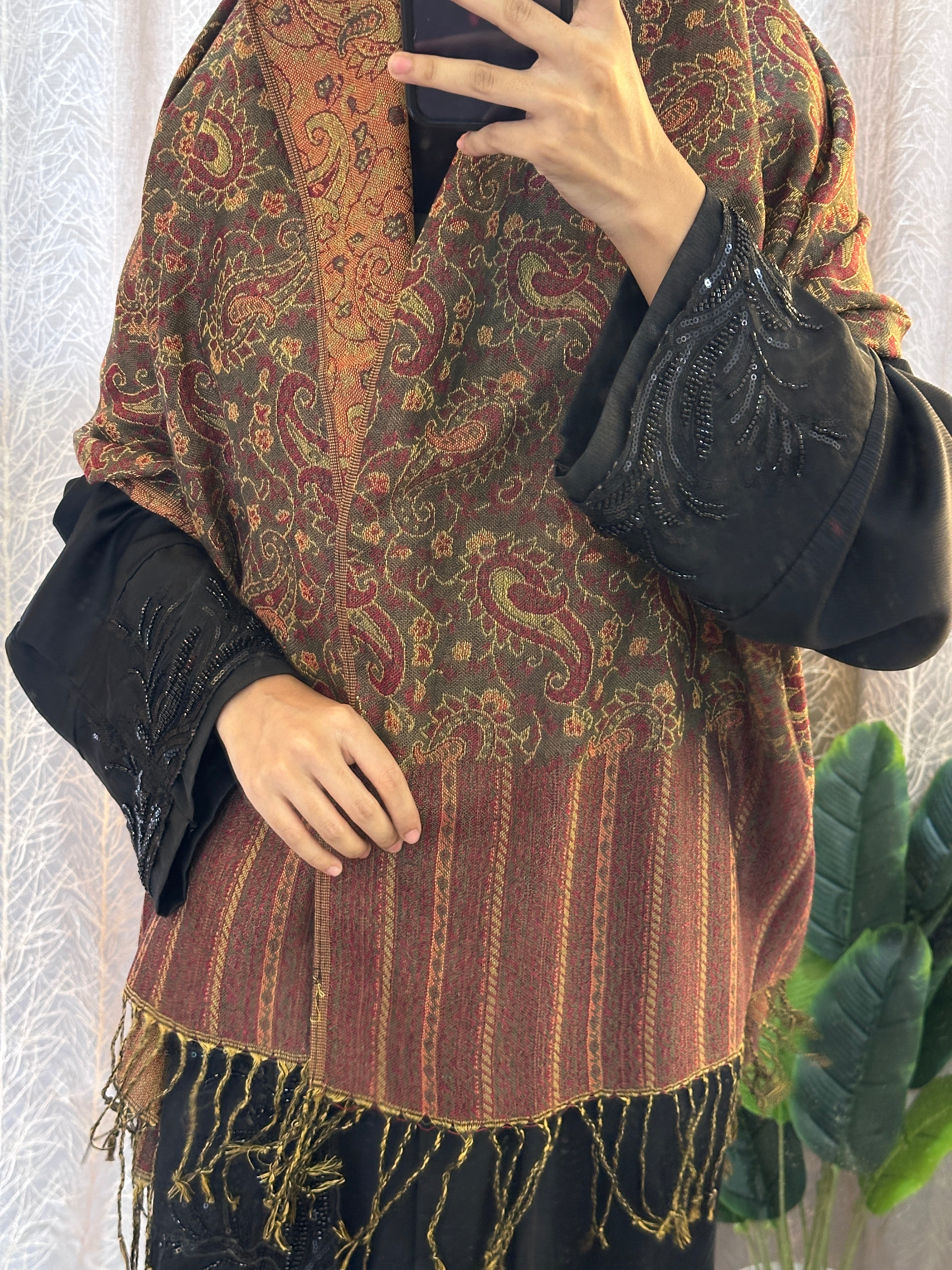 Luxury pashmina shawl