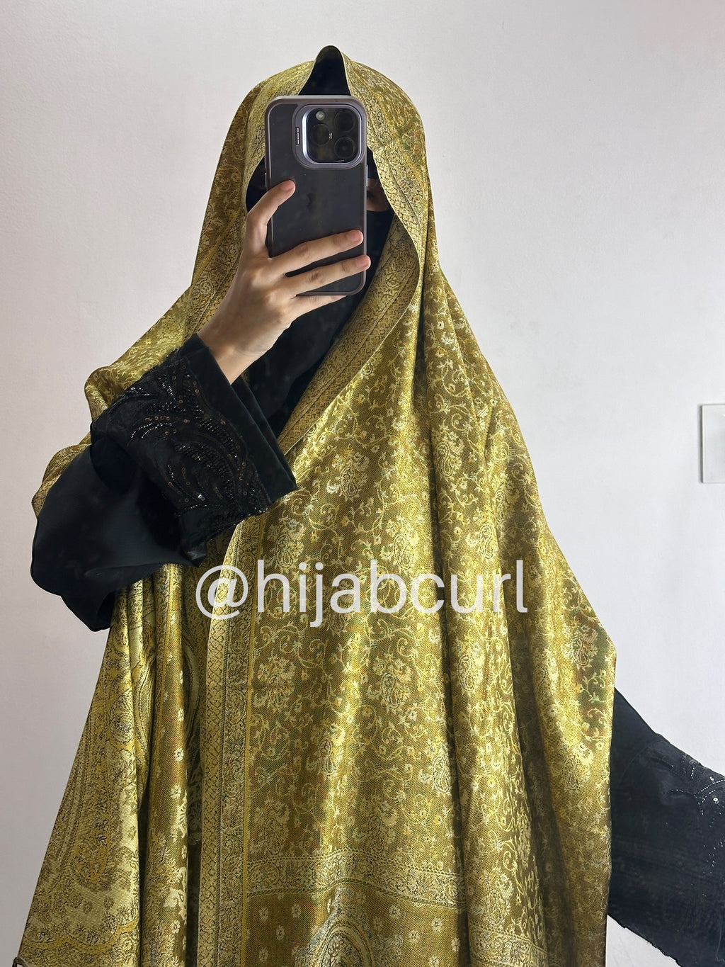 Luxury pashmina shawl