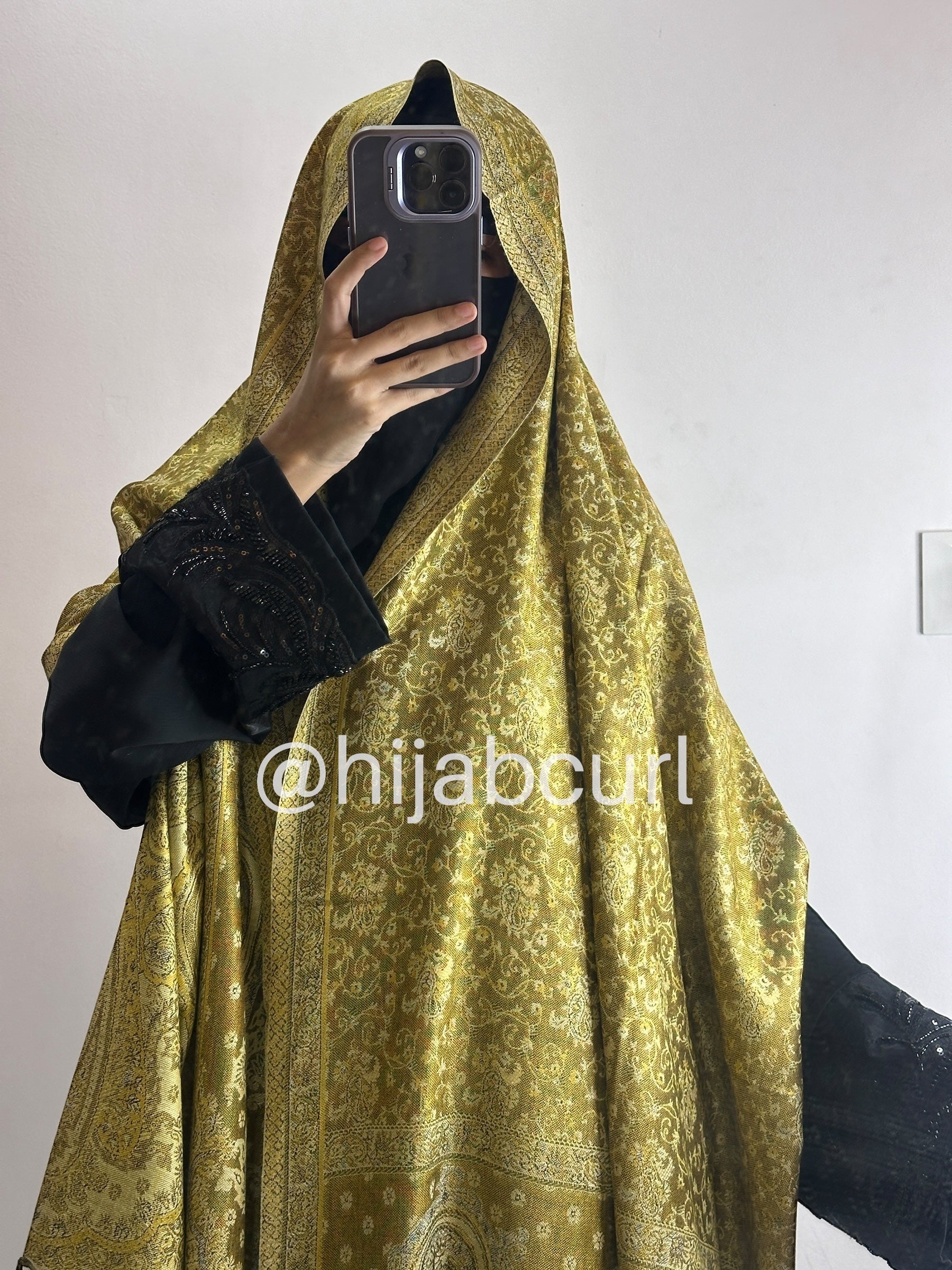 Luxury pashmina shawl