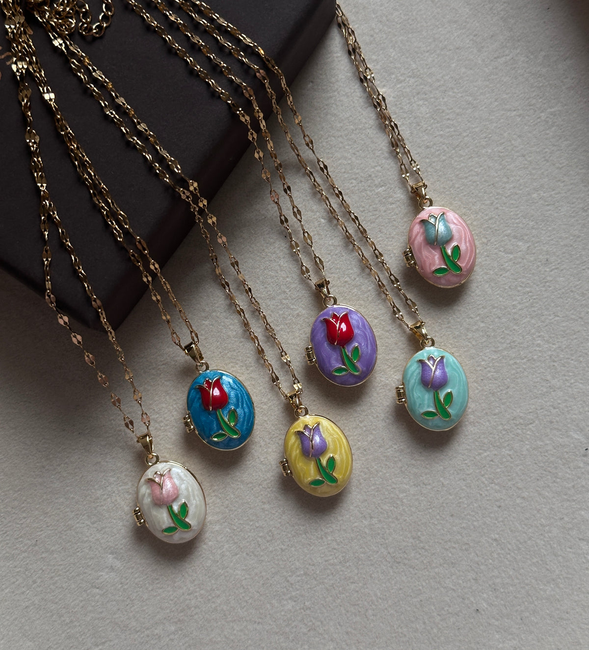 Photo frame locket