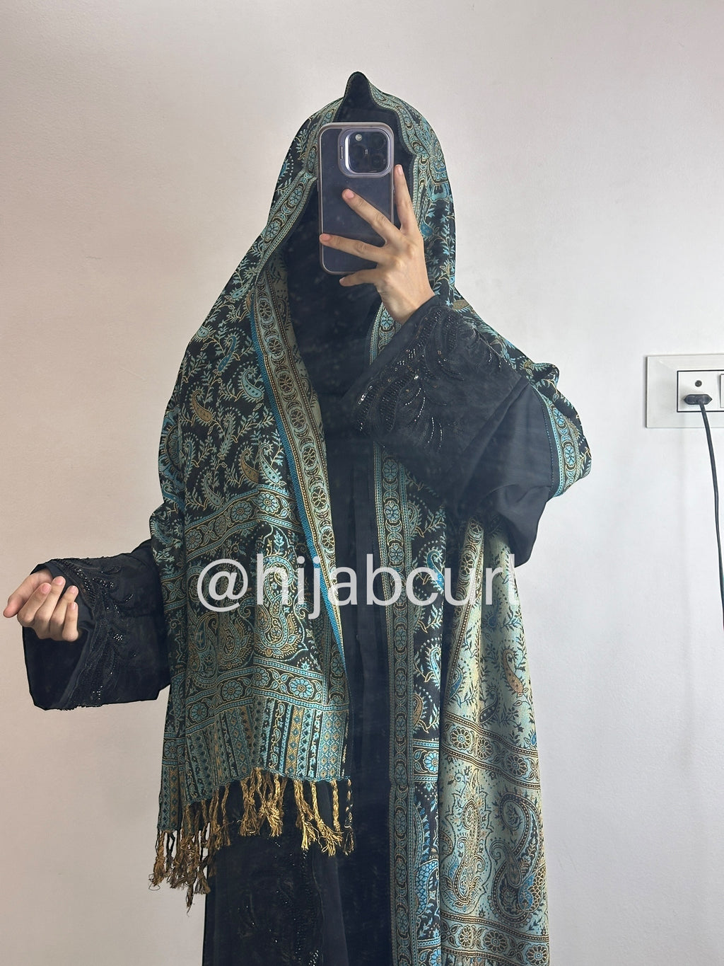 Luxury pashmina shawl