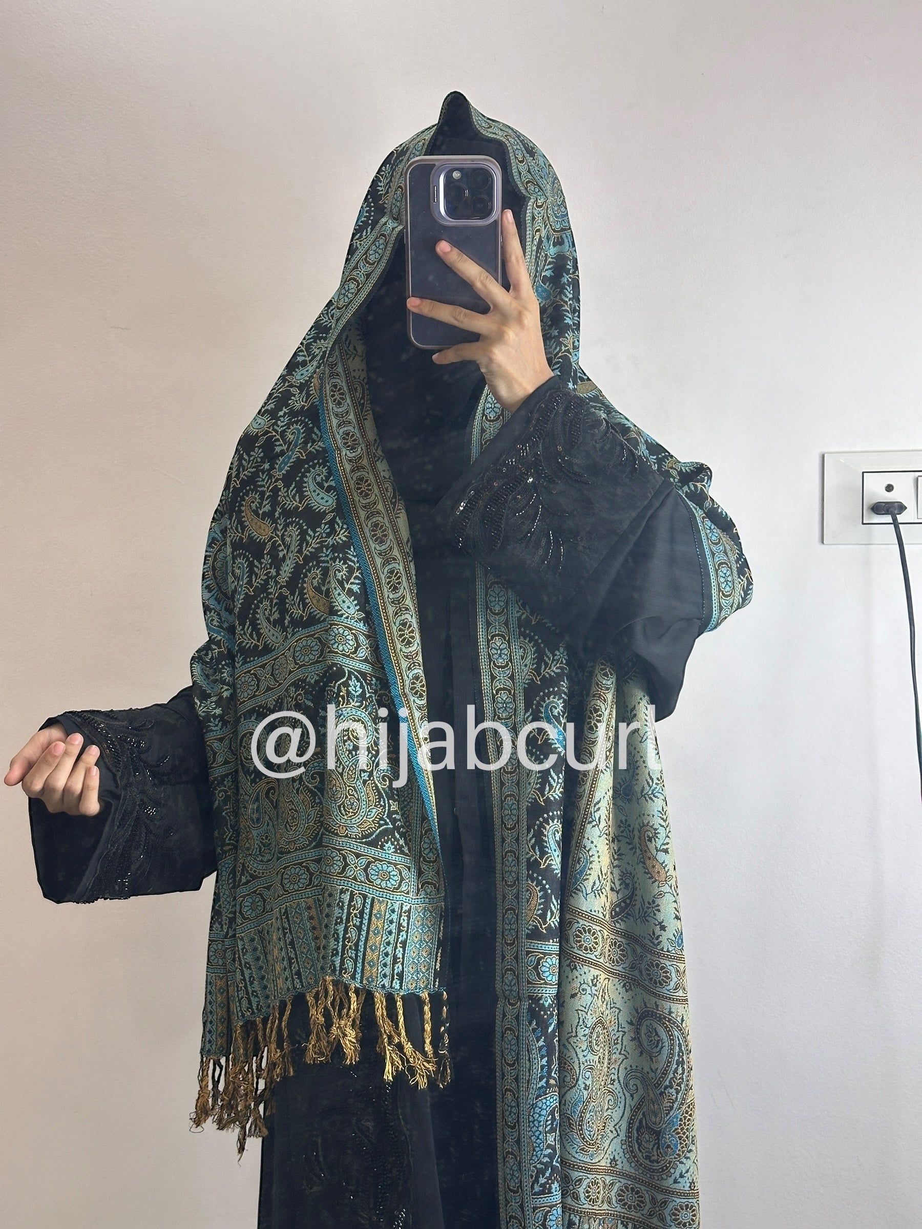 Luxury pashmina shawl