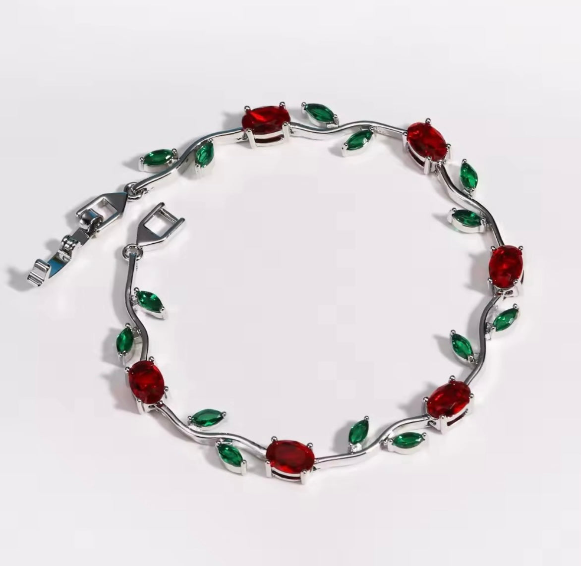 Anti tarnished tulip bracelet