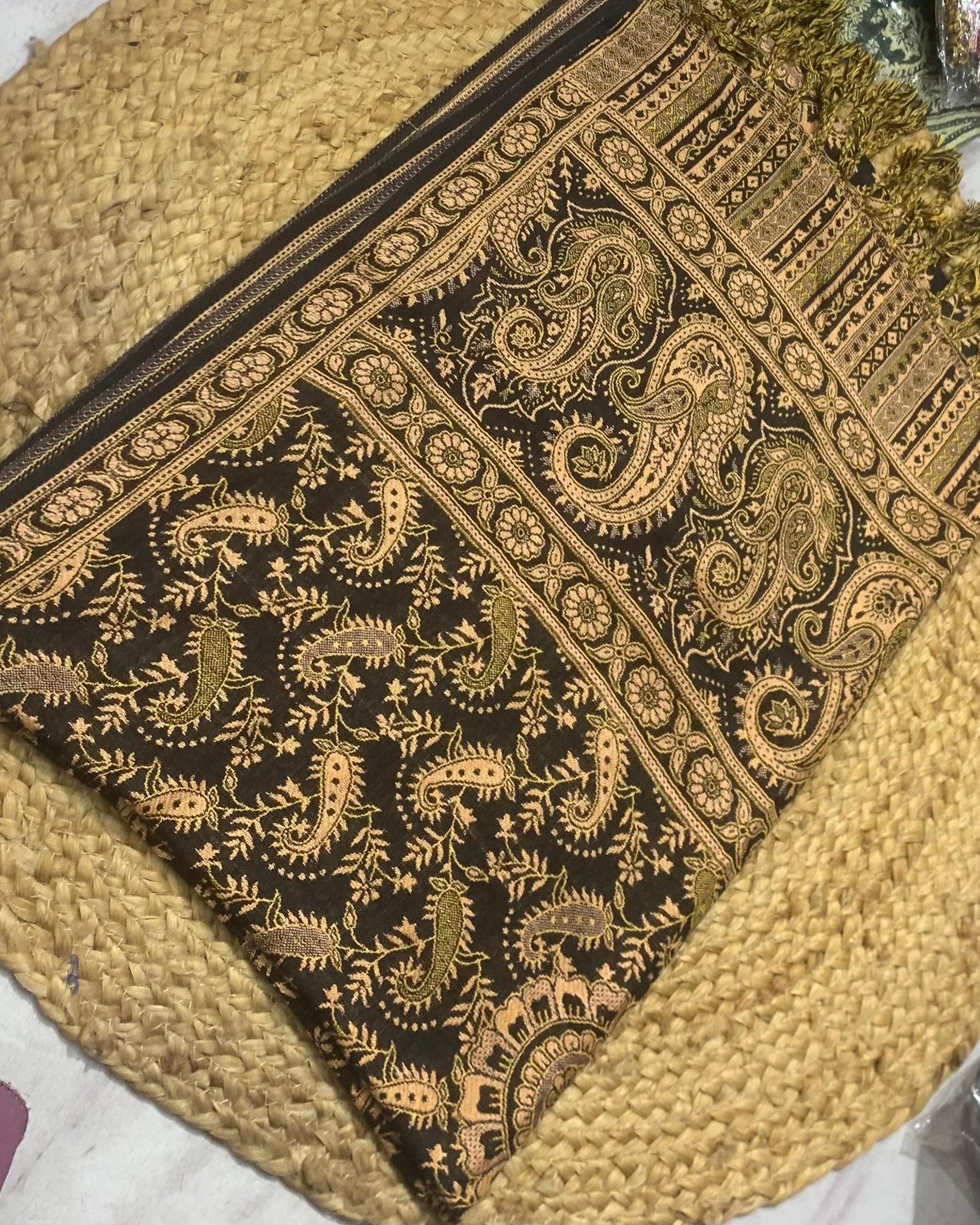 Luxury pashmina shawl