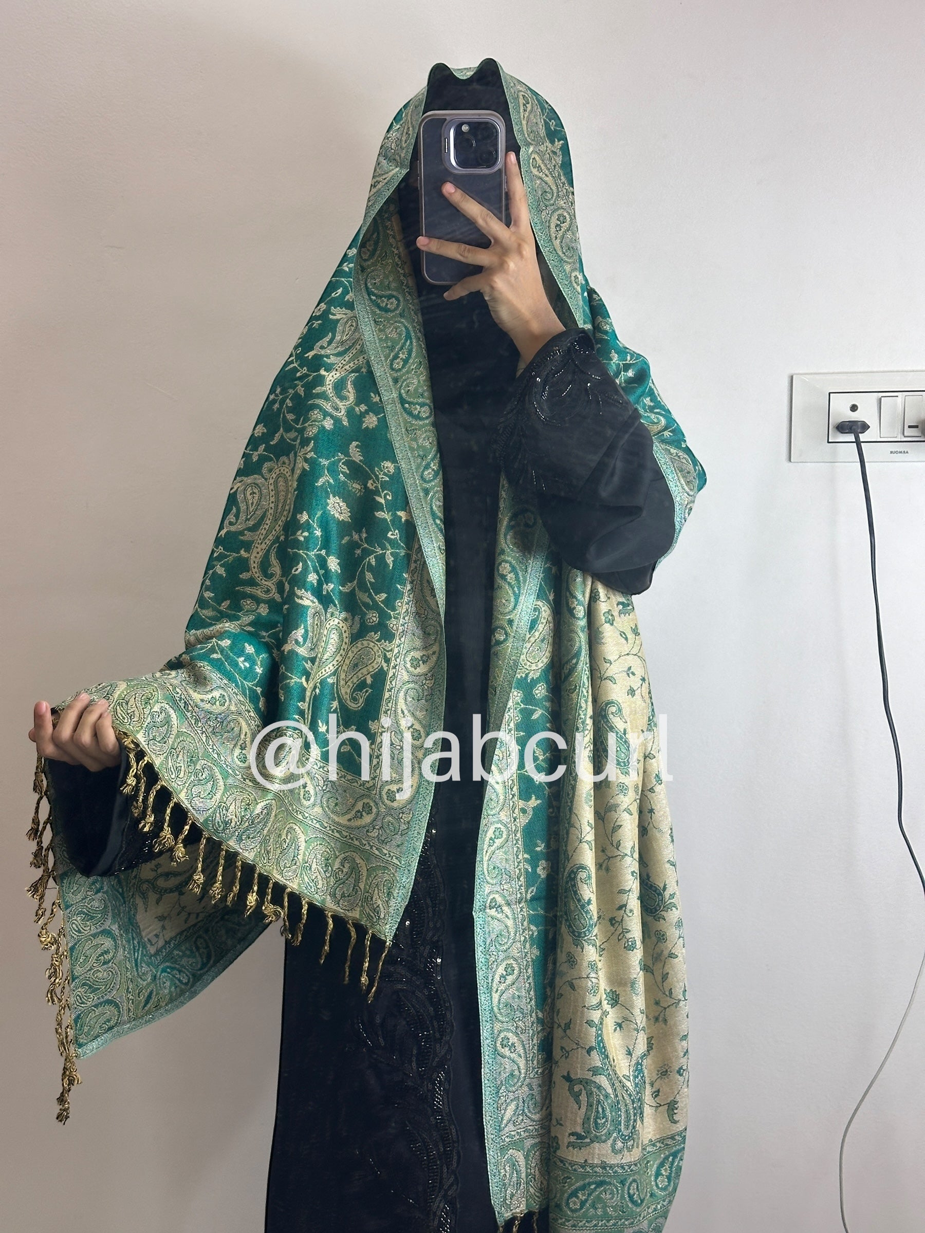 Luxury pashmina shawl