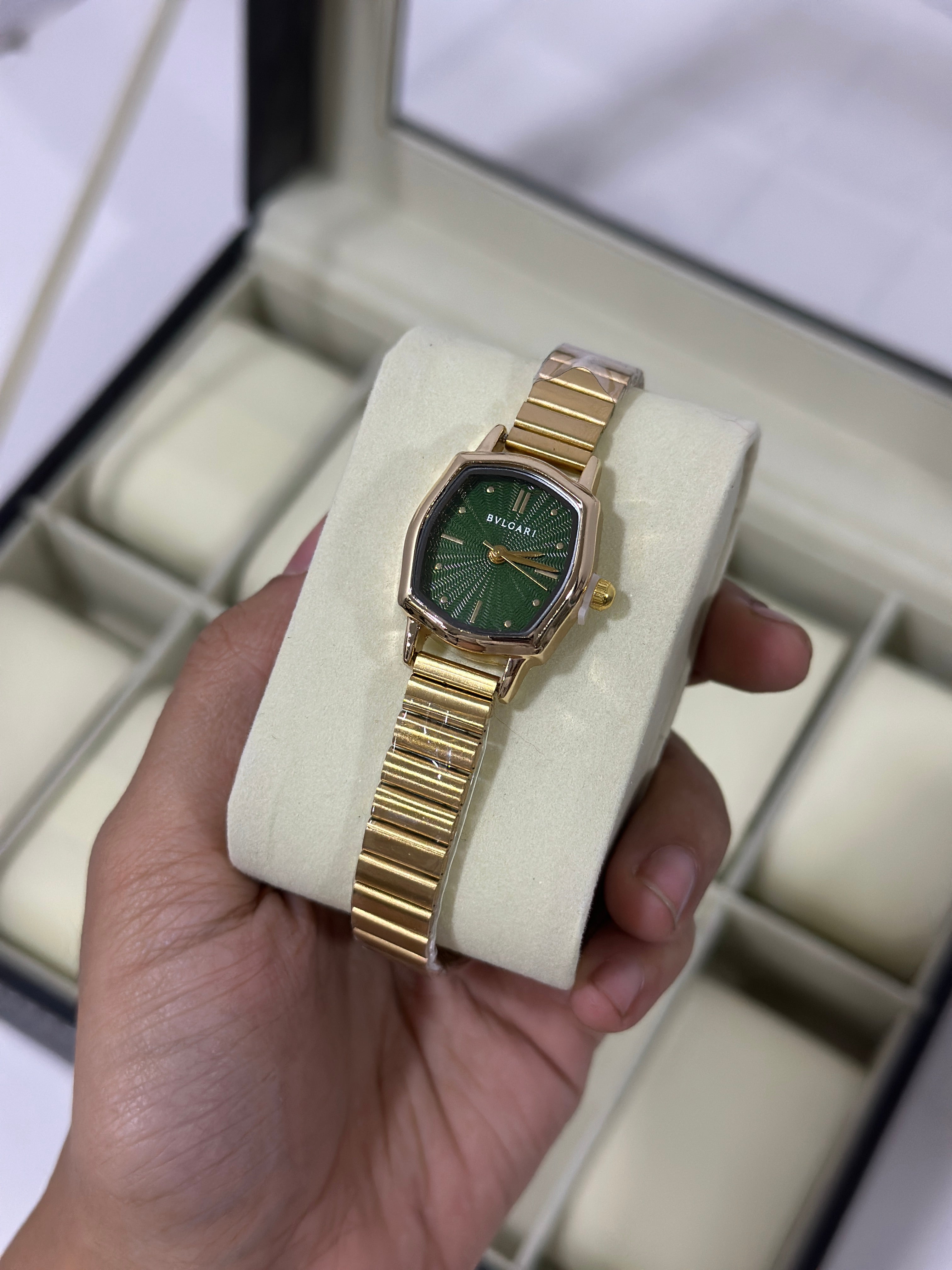 Premium anti tarnished watch