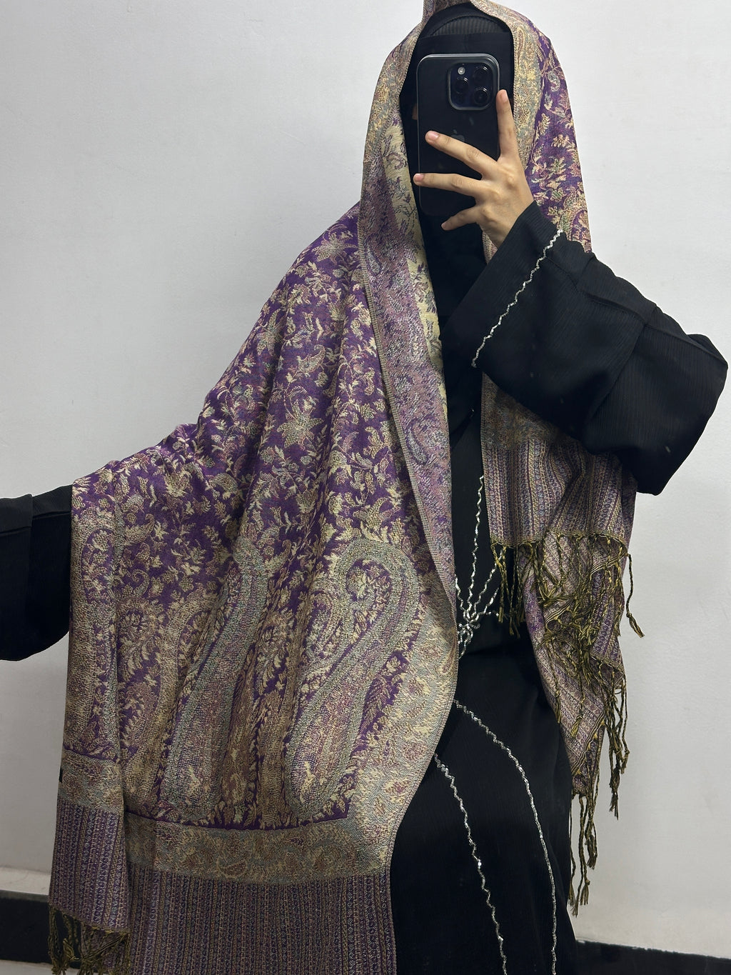 Luxury pashmina shawl
