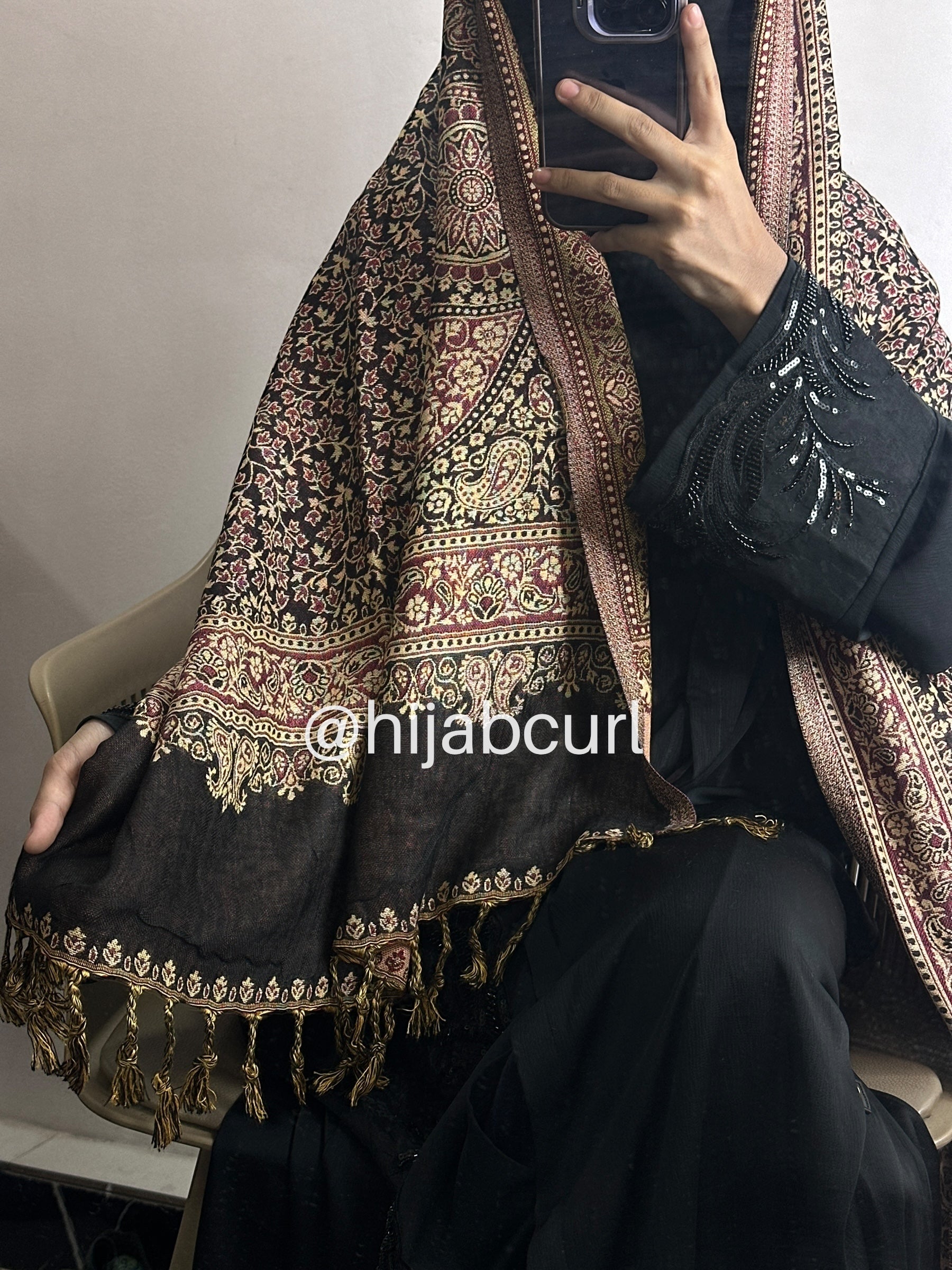 Luxury pashmina shawl
