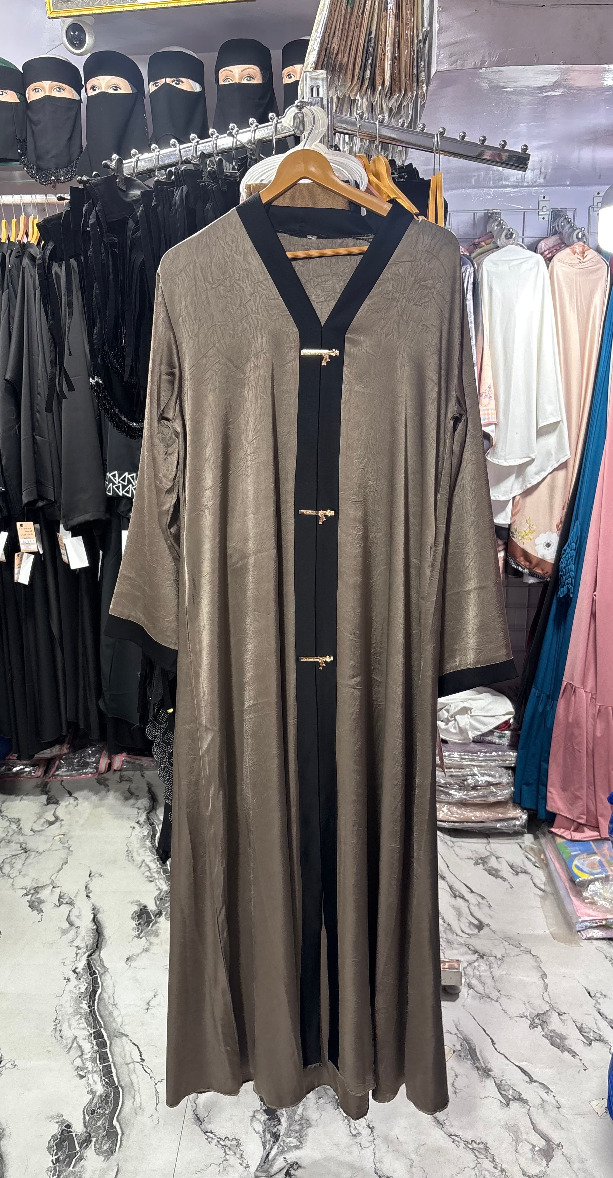 Luxurious Abaya - Perfect For Party Wear