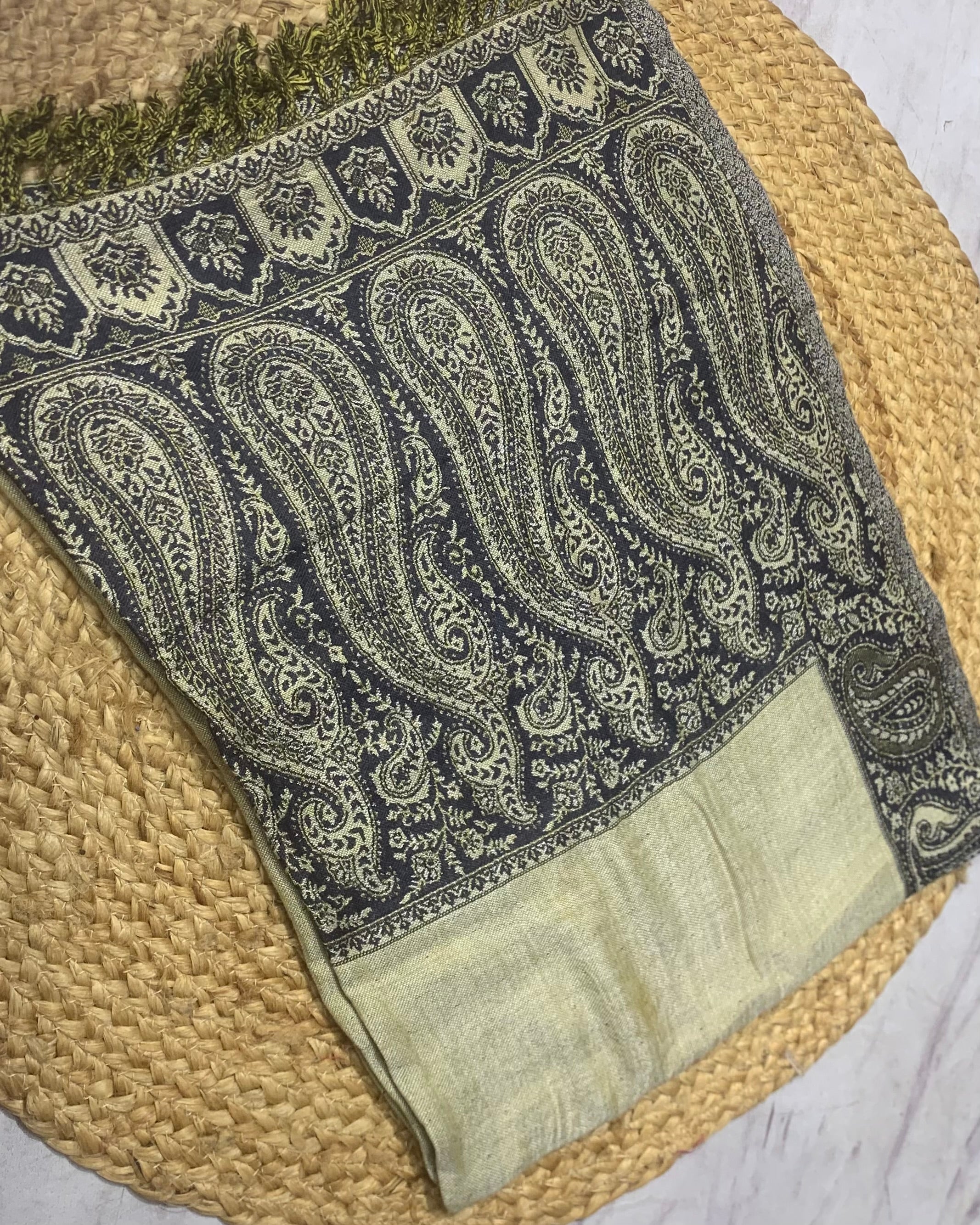 Luxury pashmina shawl
