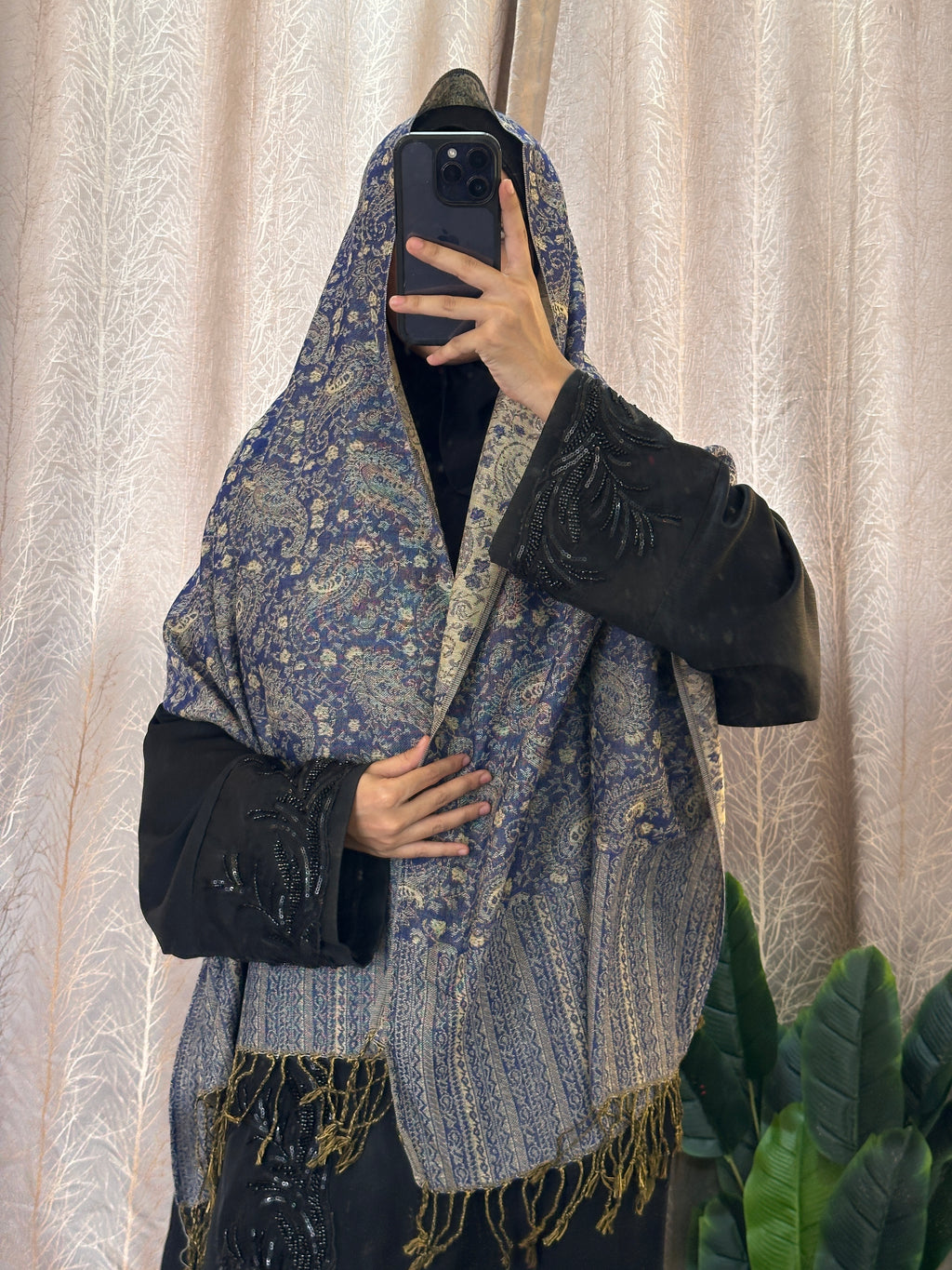 Luxury pashmina shawl