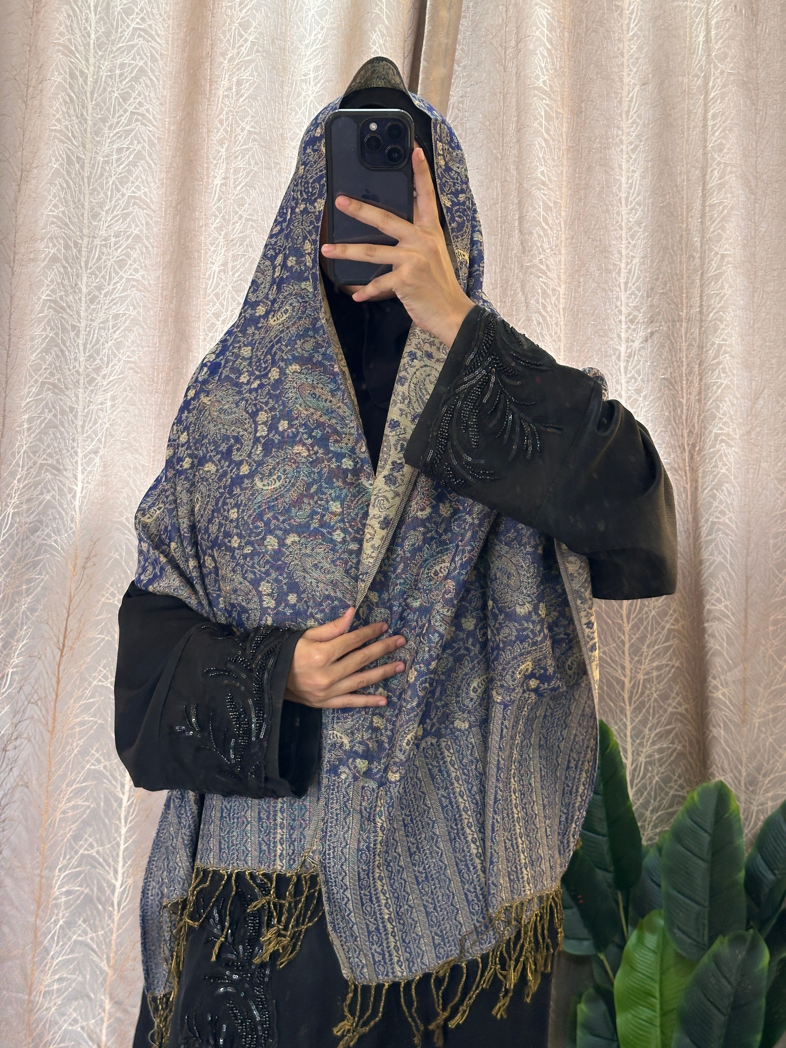 Luxury pashmina shawl