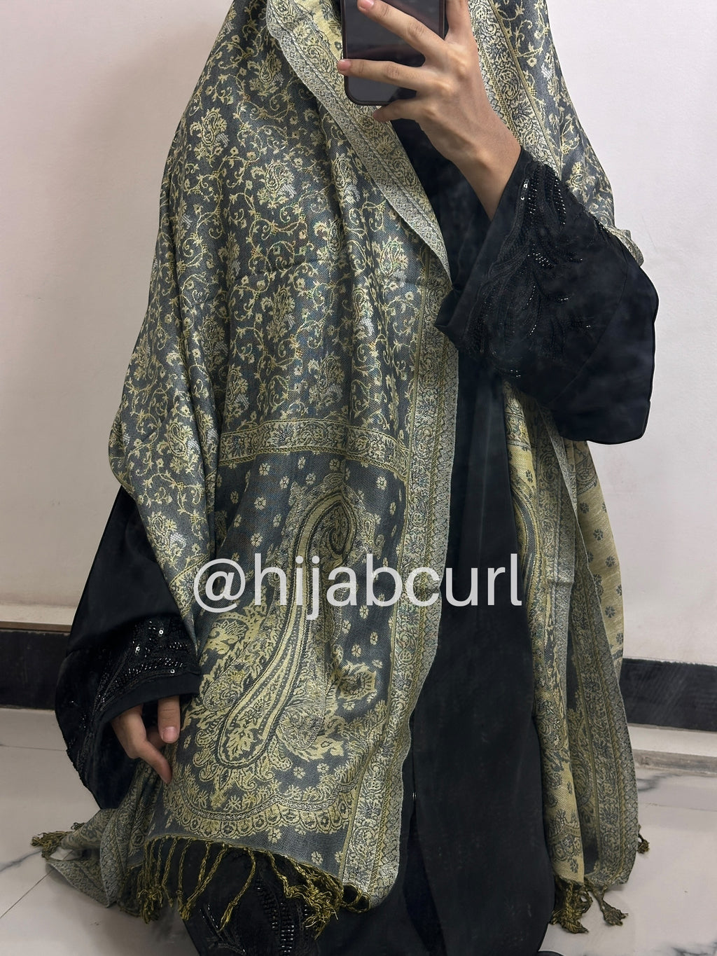 Luxury pashmina shawl
