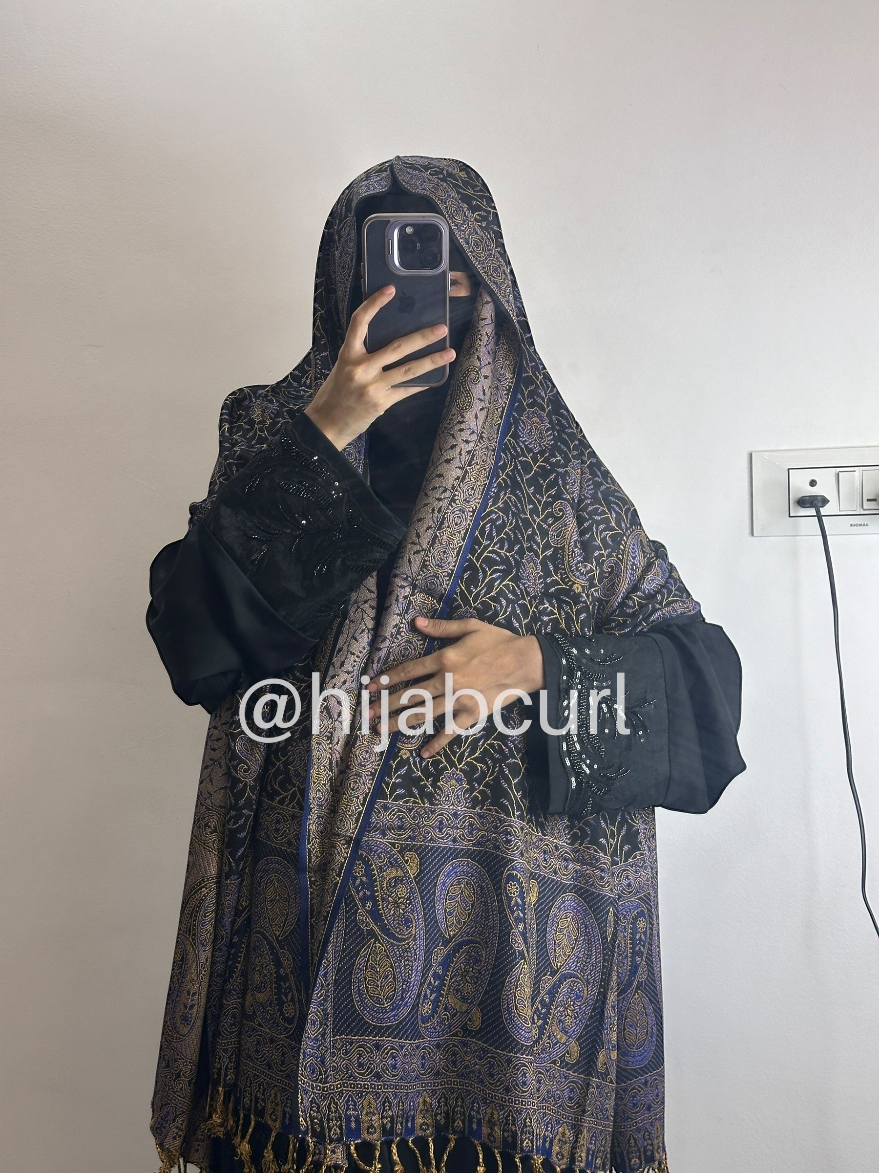 Luxury pashmina shawl