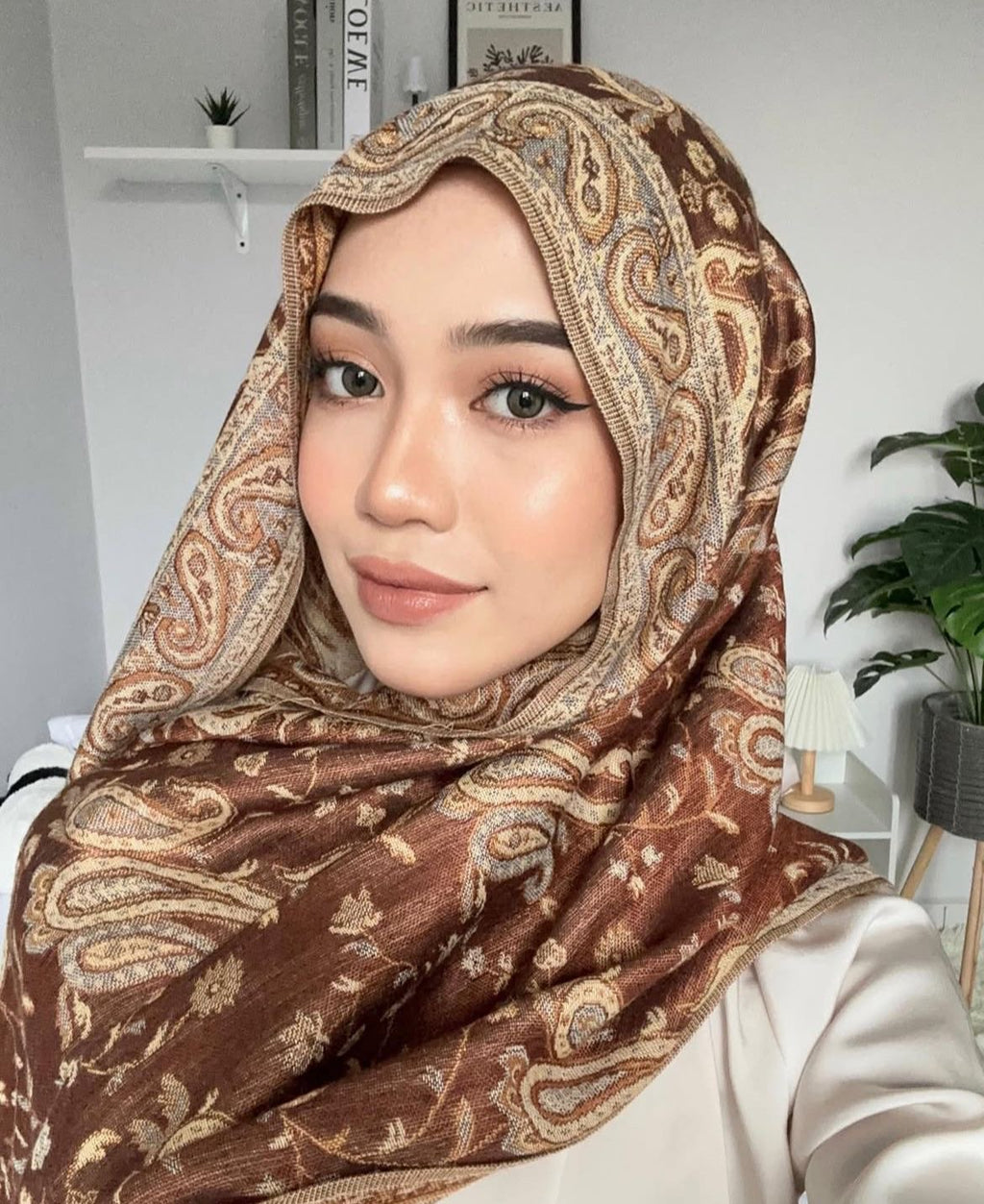 Luxury pashmina shawl