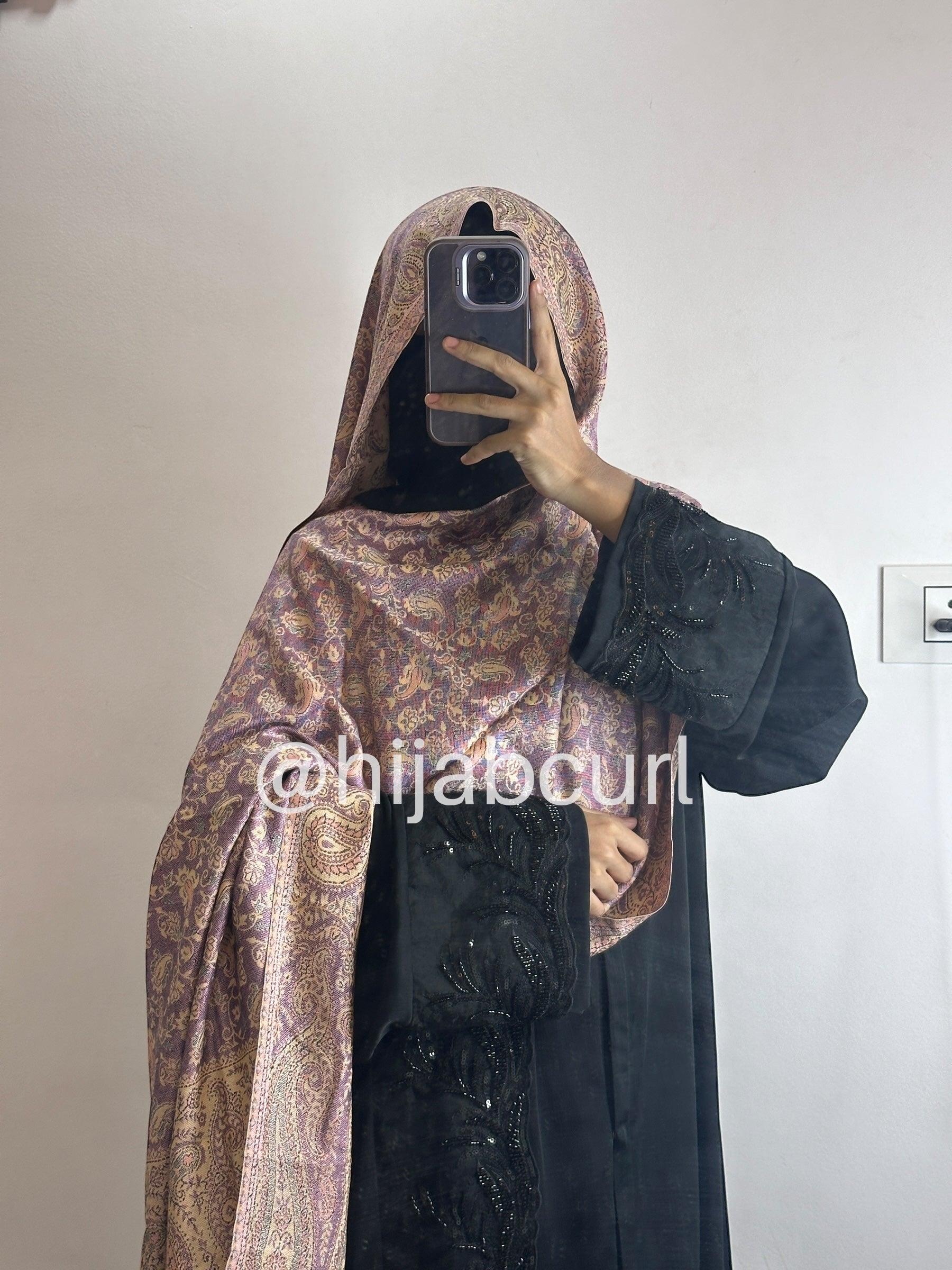 Luxury pashmina shawl