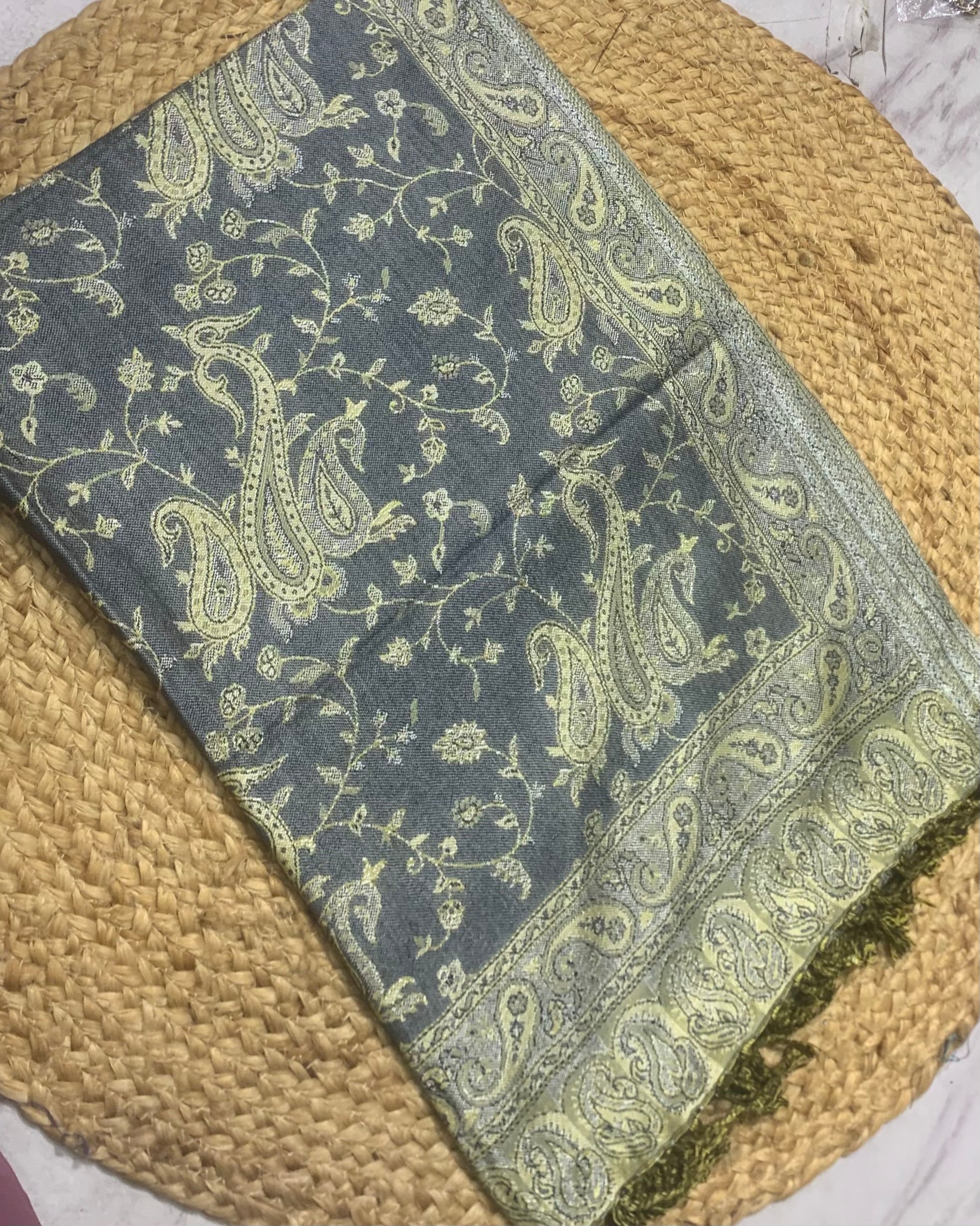 Luxury pashmina shawl