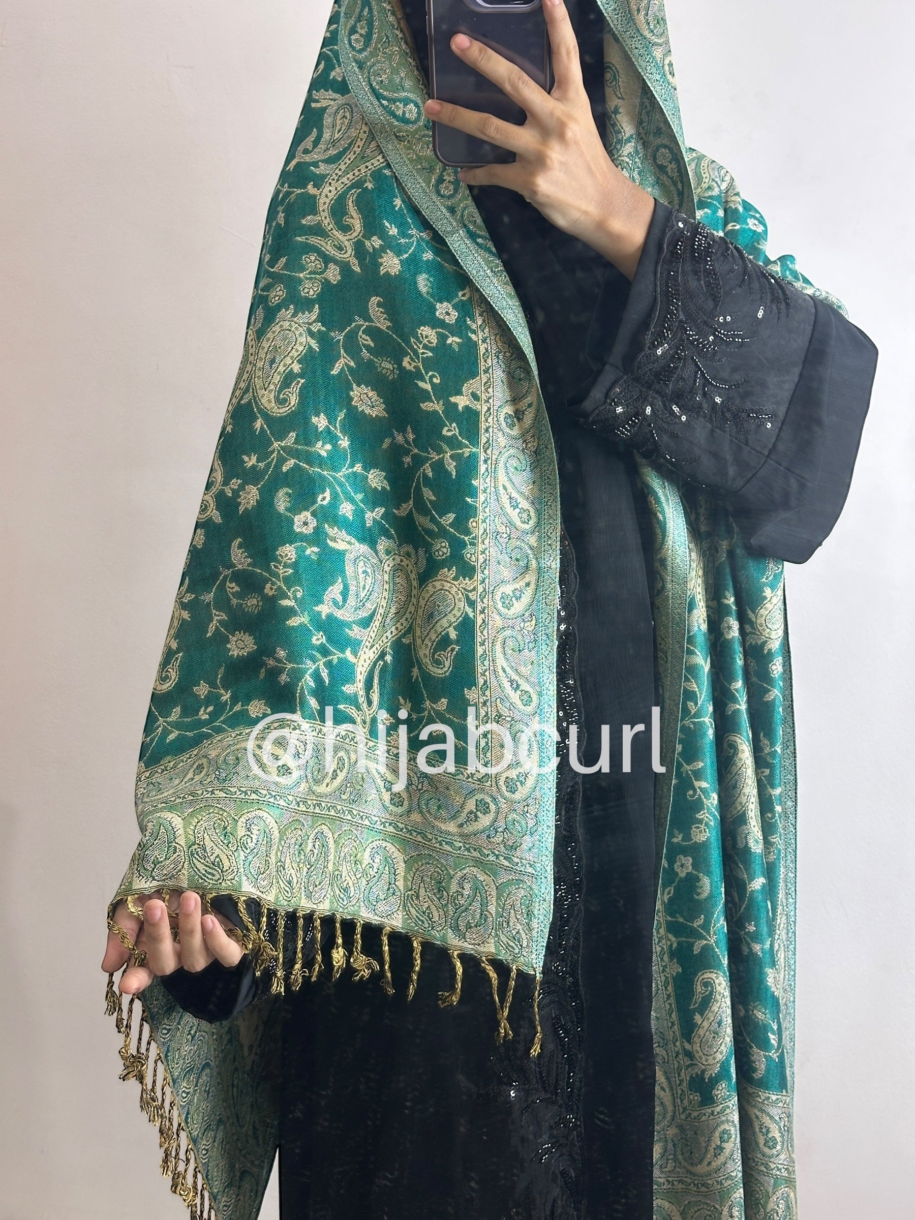 Luxury pashmina shawl