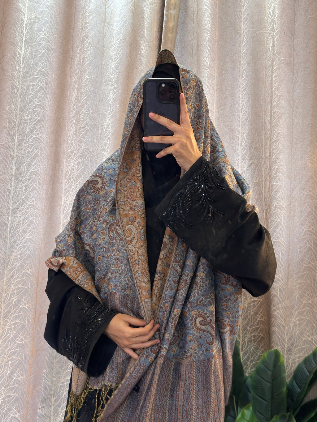Luxury pashmina shawl