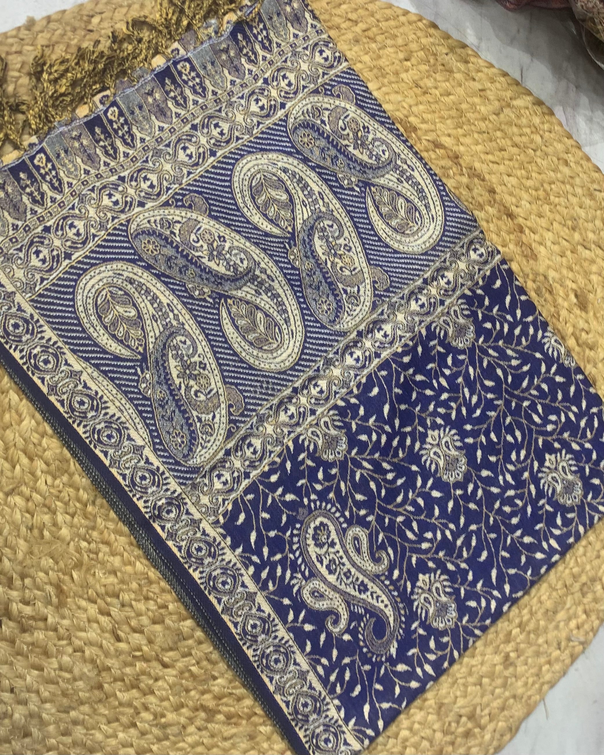 Luxury pashmina shawl