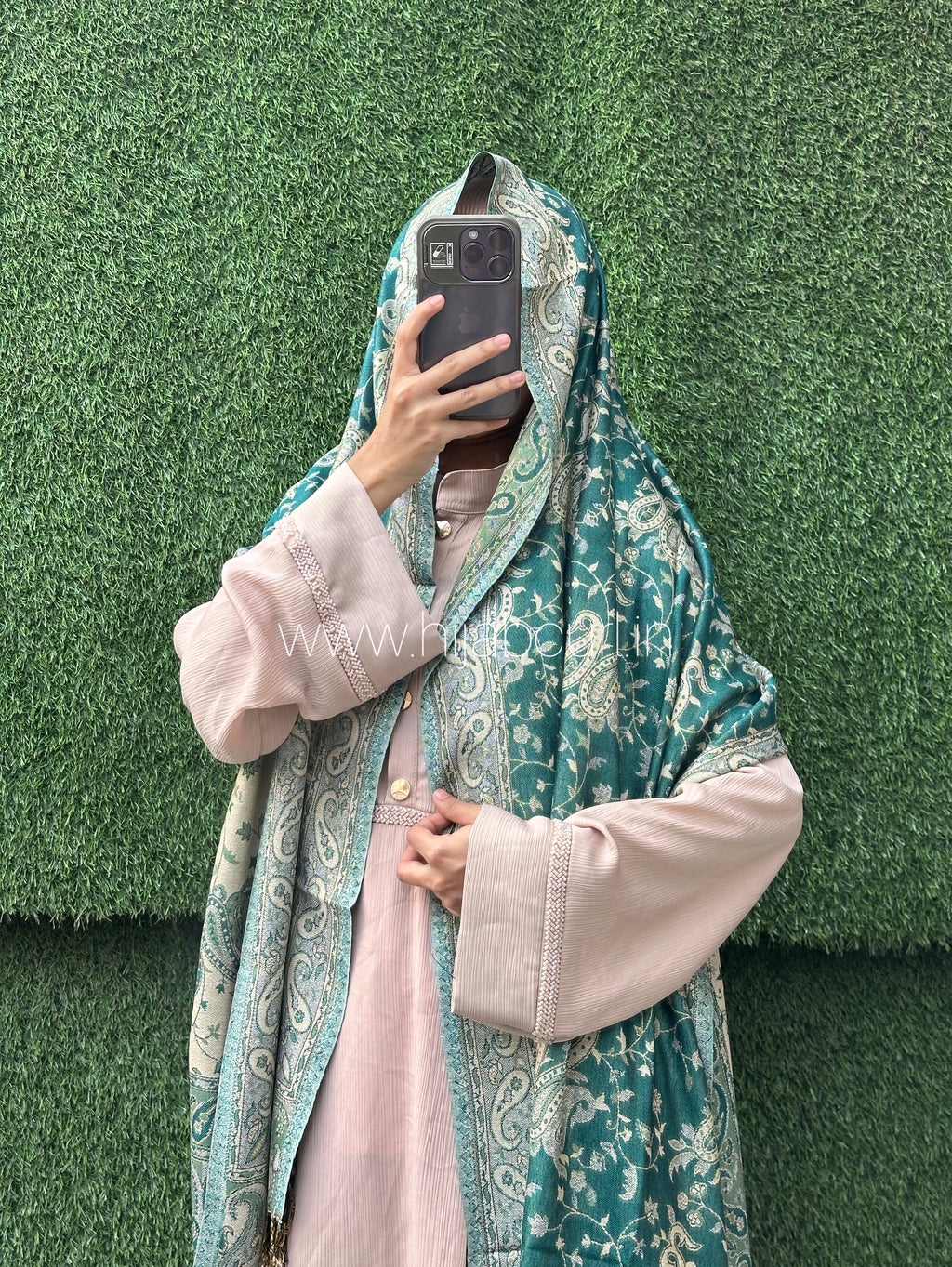Luxury pashmina shawl