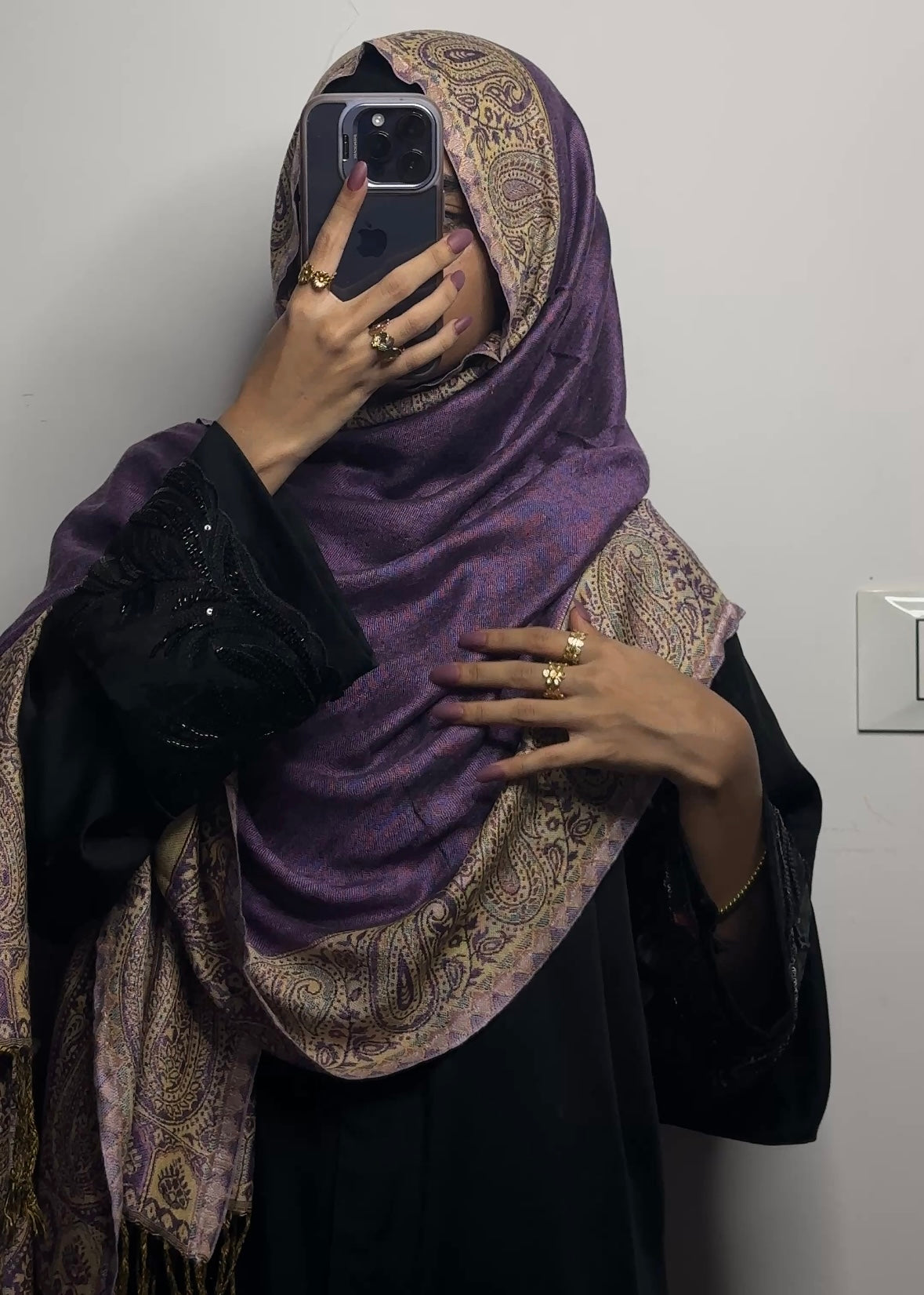 Luxury pashmina shawl