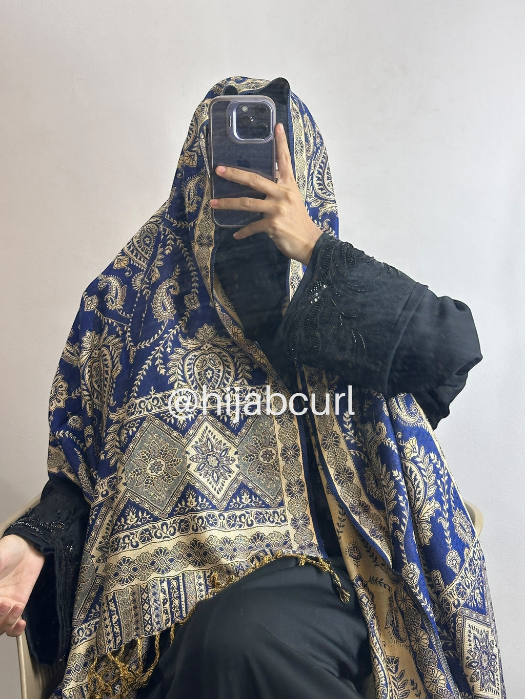 Luxury pashmina shawl