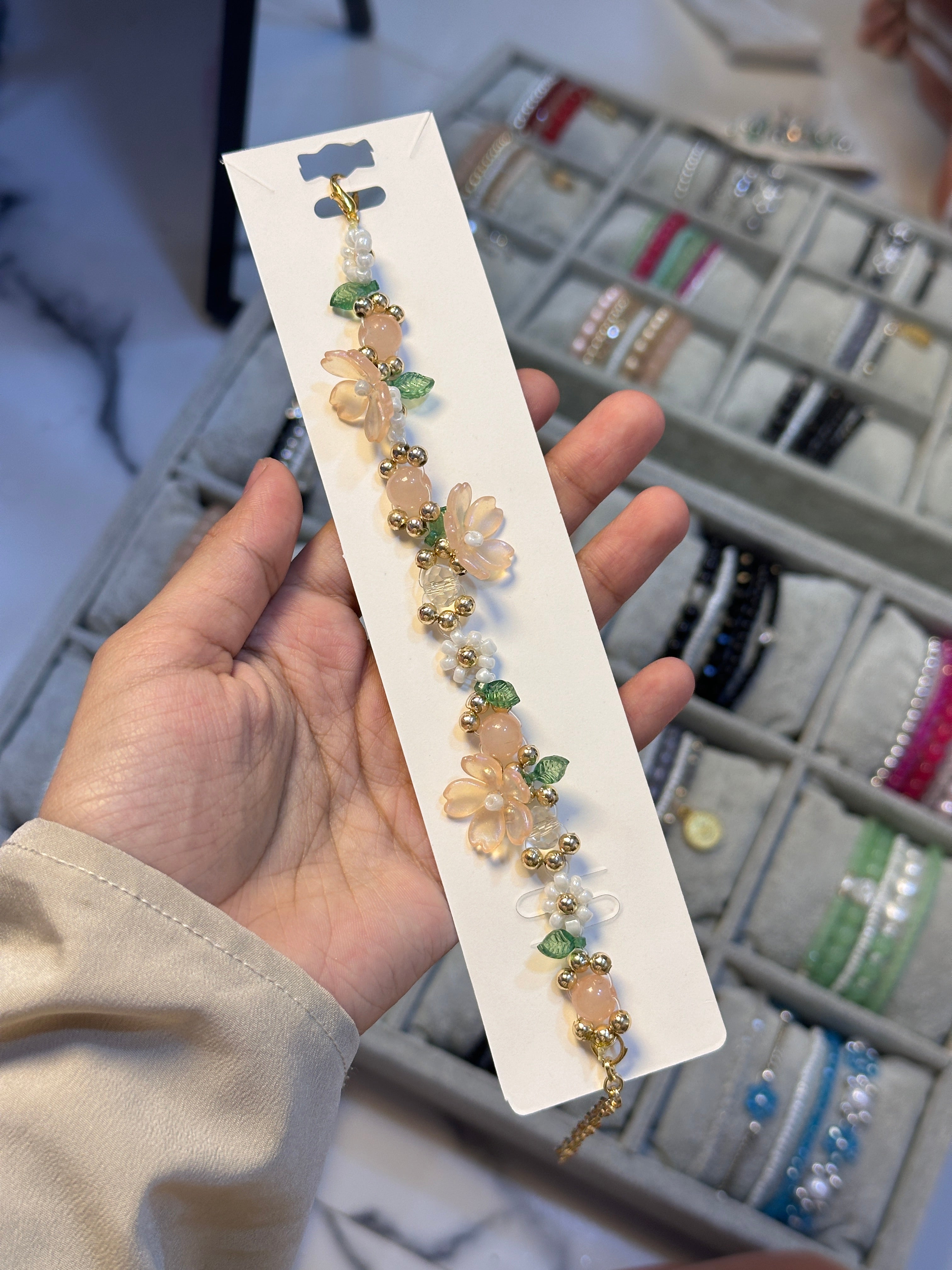 Beige flower bracelet