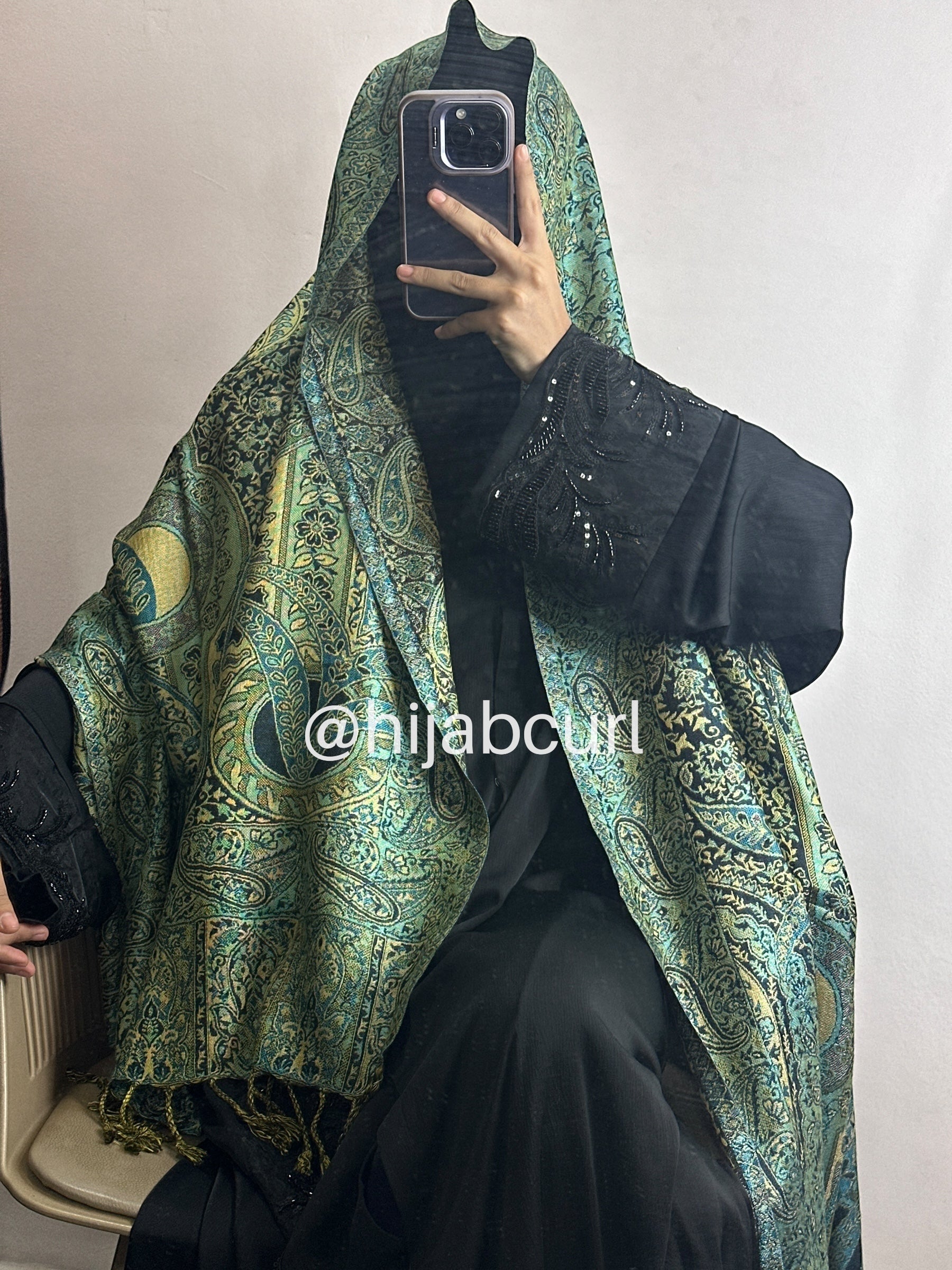 Luxury pashmina shawl