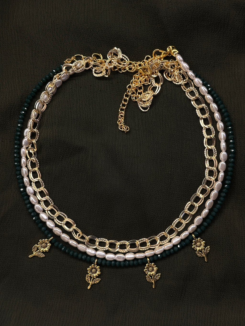 Emerald green necklace set