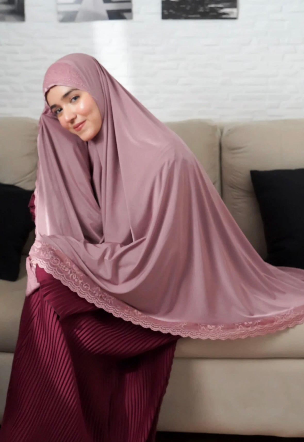 Lace Makhna - 42 inches Length