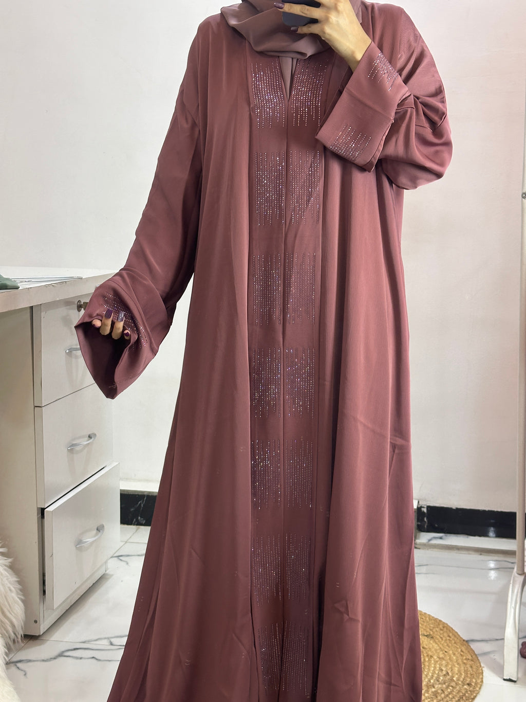 Luxurious Abaya - Perfect For Party Wear