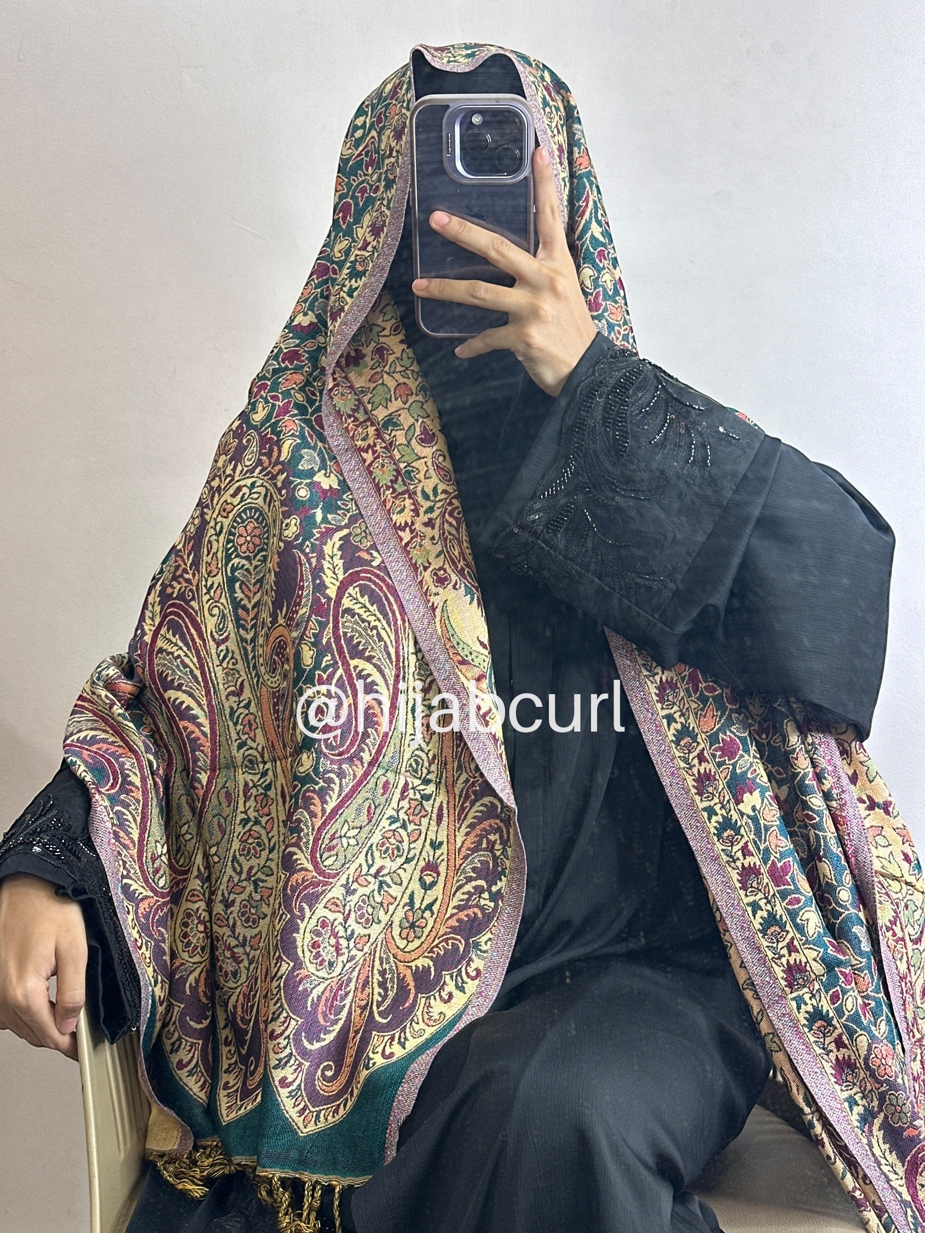 Luxury pashmina shawl