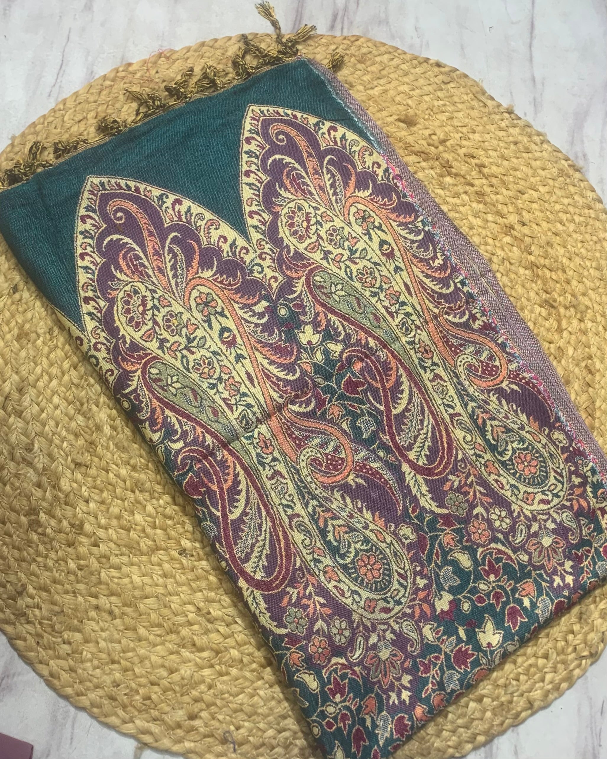 Luxury pashmina shawl
