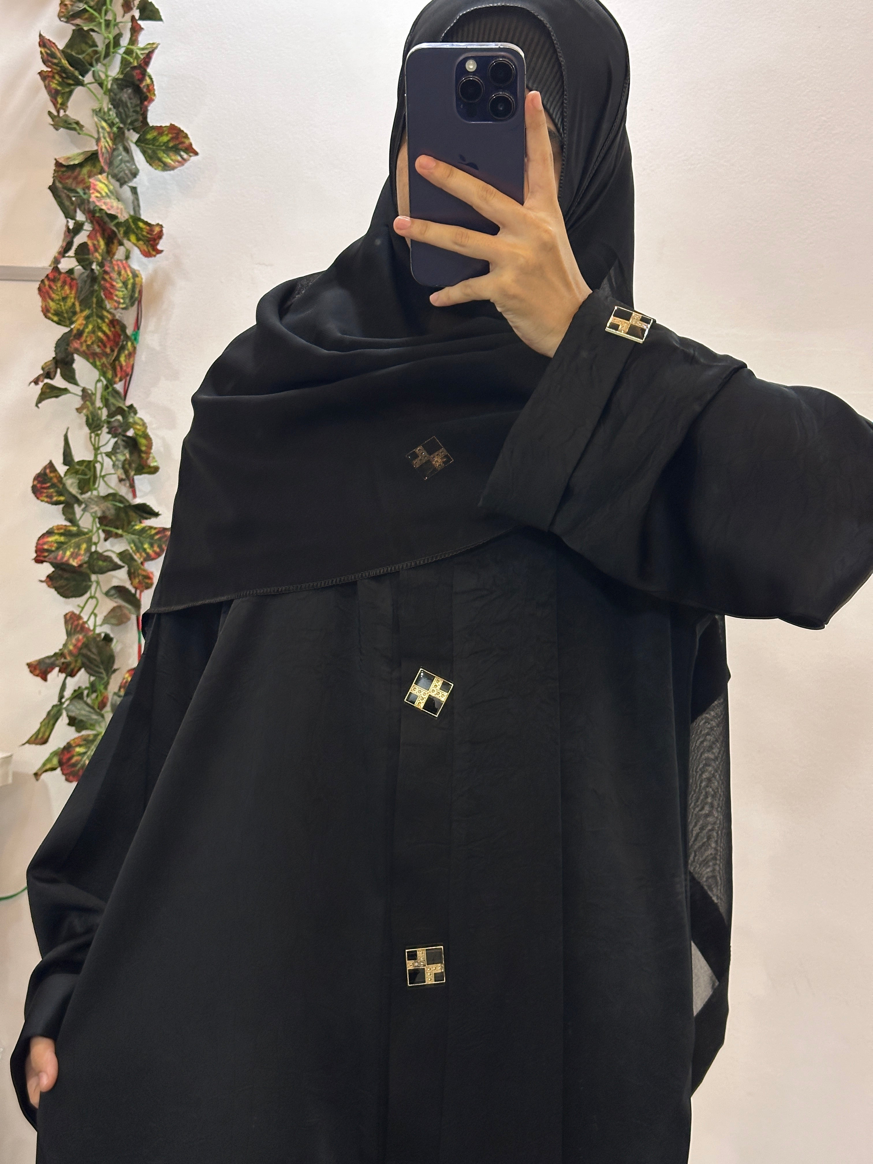 Luxurious Abaya - Perfect For Party Wear