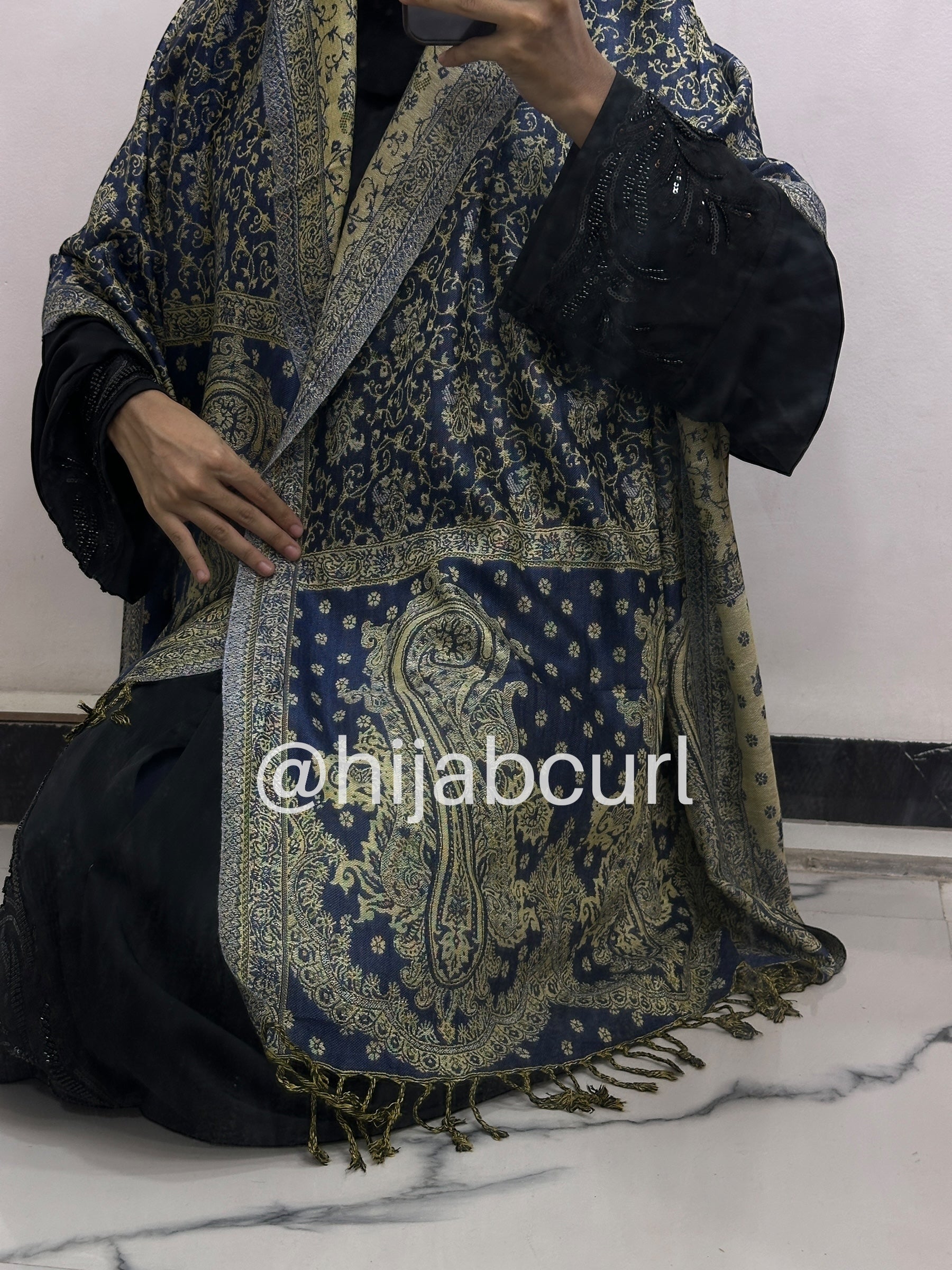 Luxury pashmina shawl