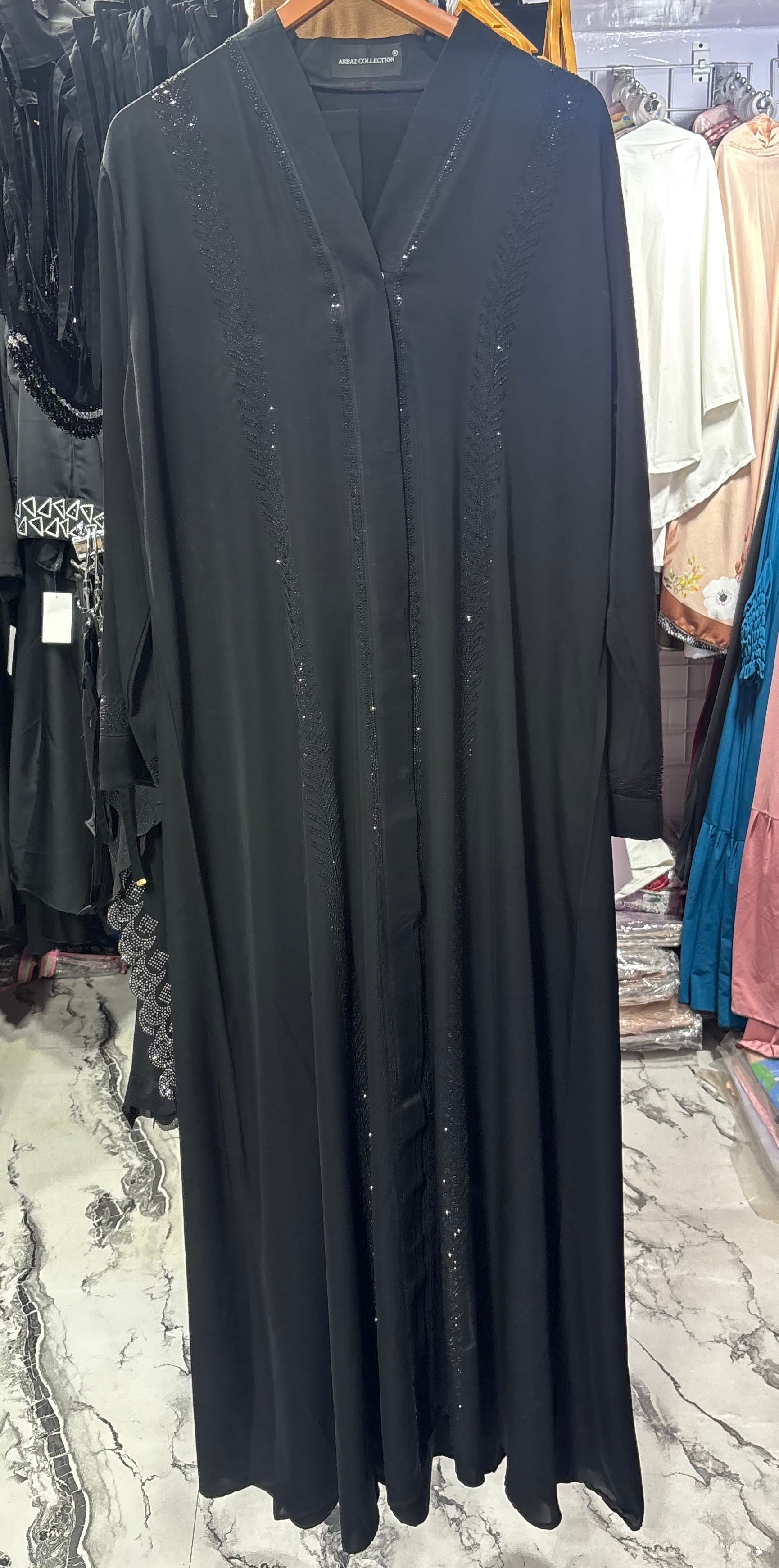 Luxurious Abaya - Perfect For Party Wear