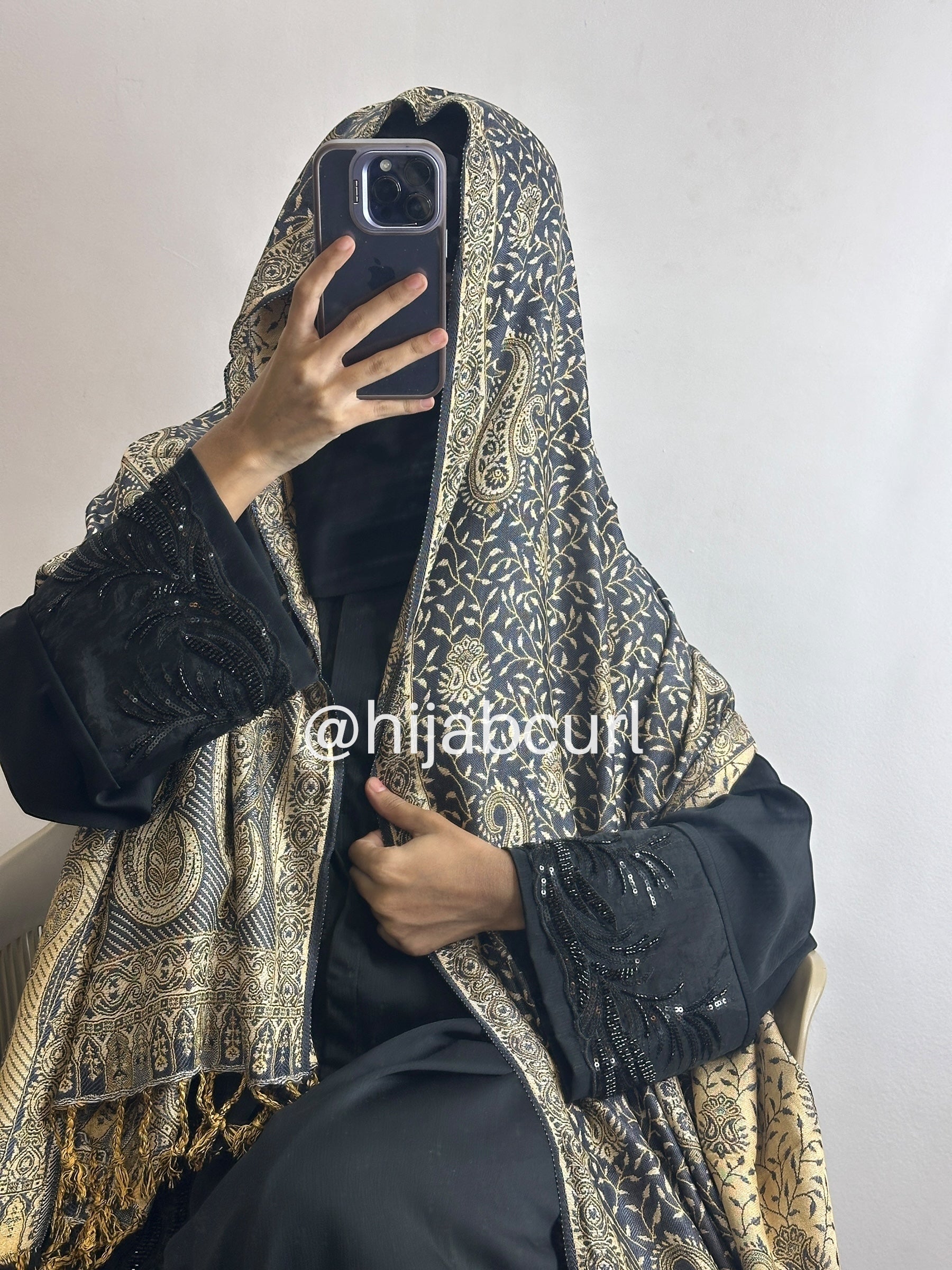 Luxury pashmina shawl