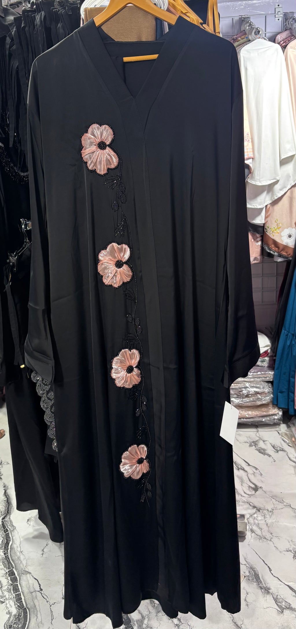 Luxurious Abaya - Perfect For Party Wear