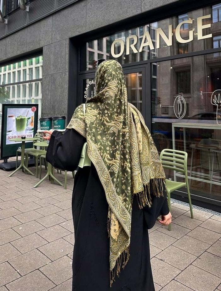 Luxury pashmina shawl