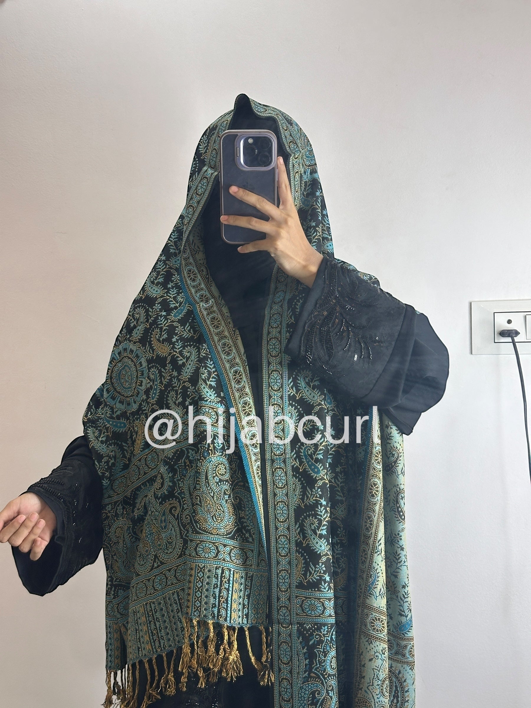 Luxury pashmina shawl