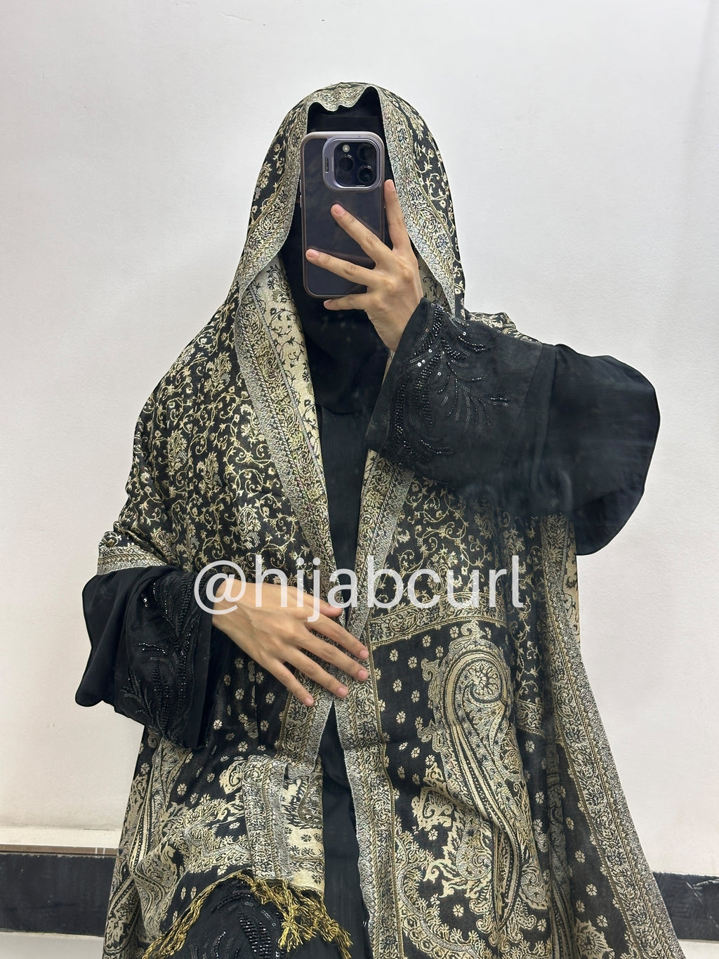 Luxury pashmina shawl