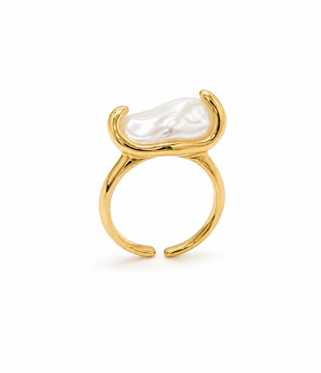Big pearl ring