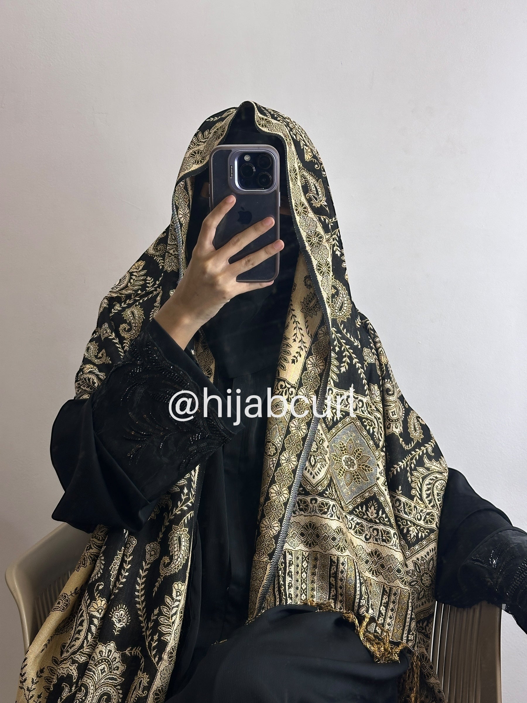Luxury pashmina shawl